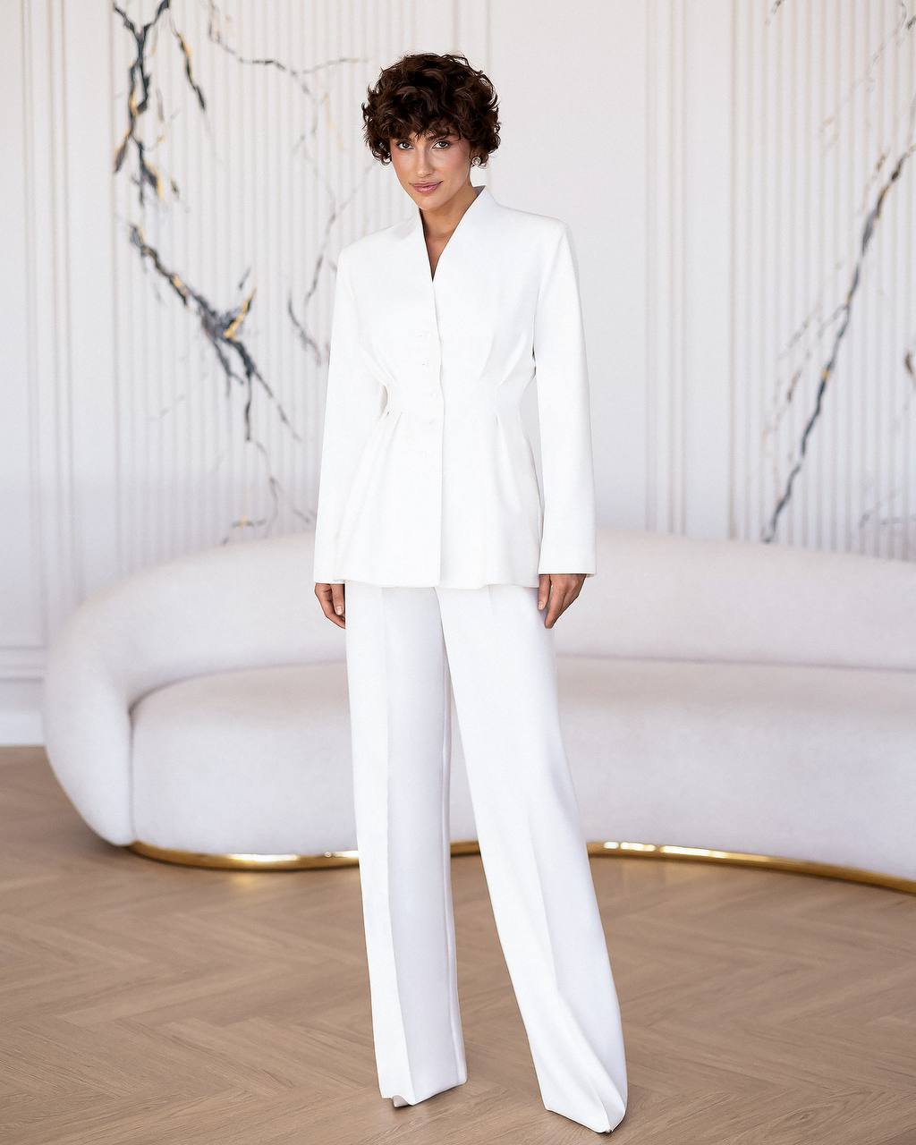 Vivienne White Collarless Single-Breasted Suit 2-Piece – ELAGIA