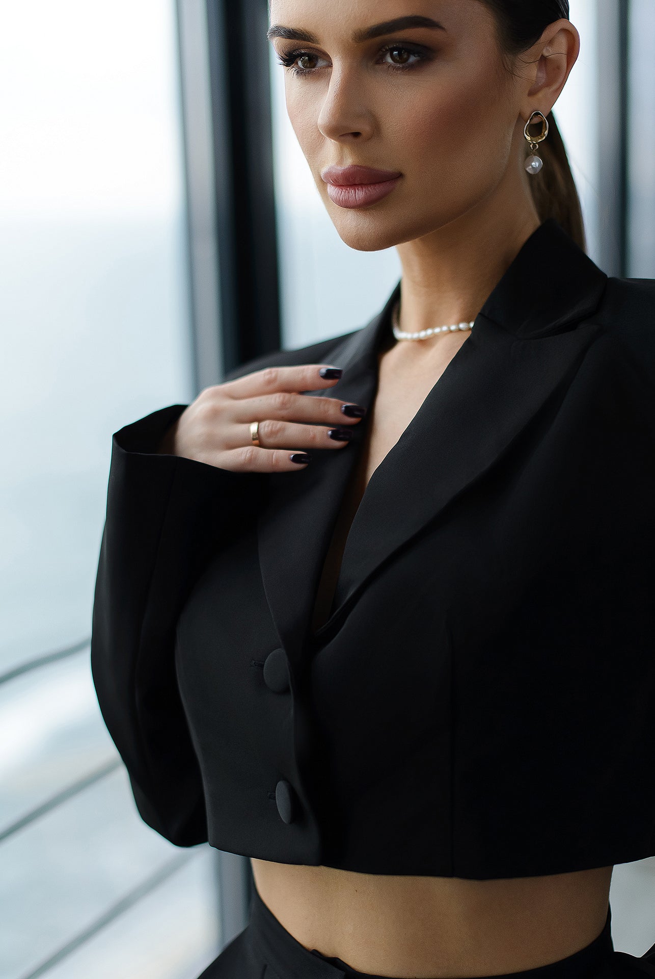 Alexa Black Crop Jacket - side view | ELAGIA