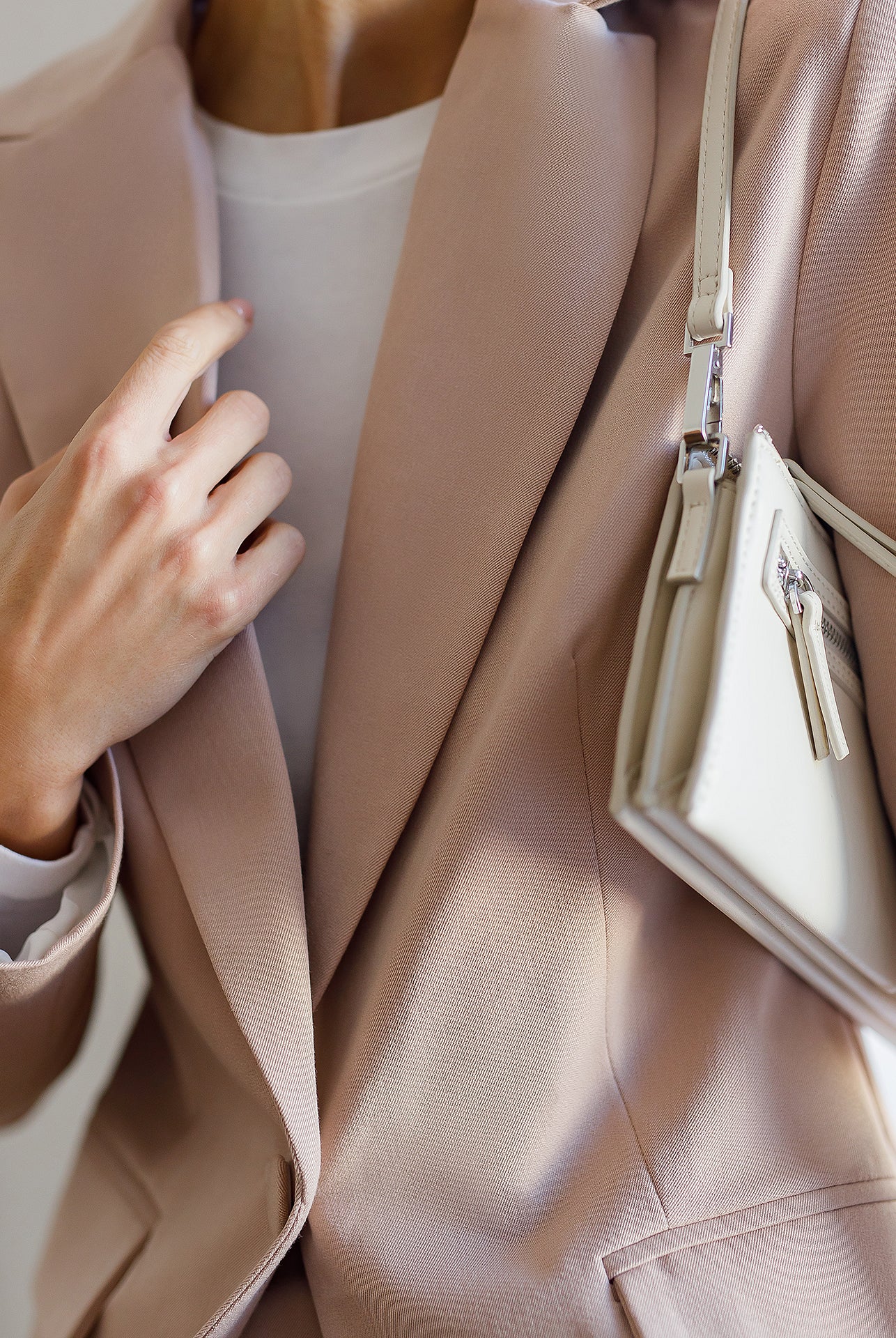 Monica Beige Single-Breasted Suit 2-Piece - Back View | ELAGIA