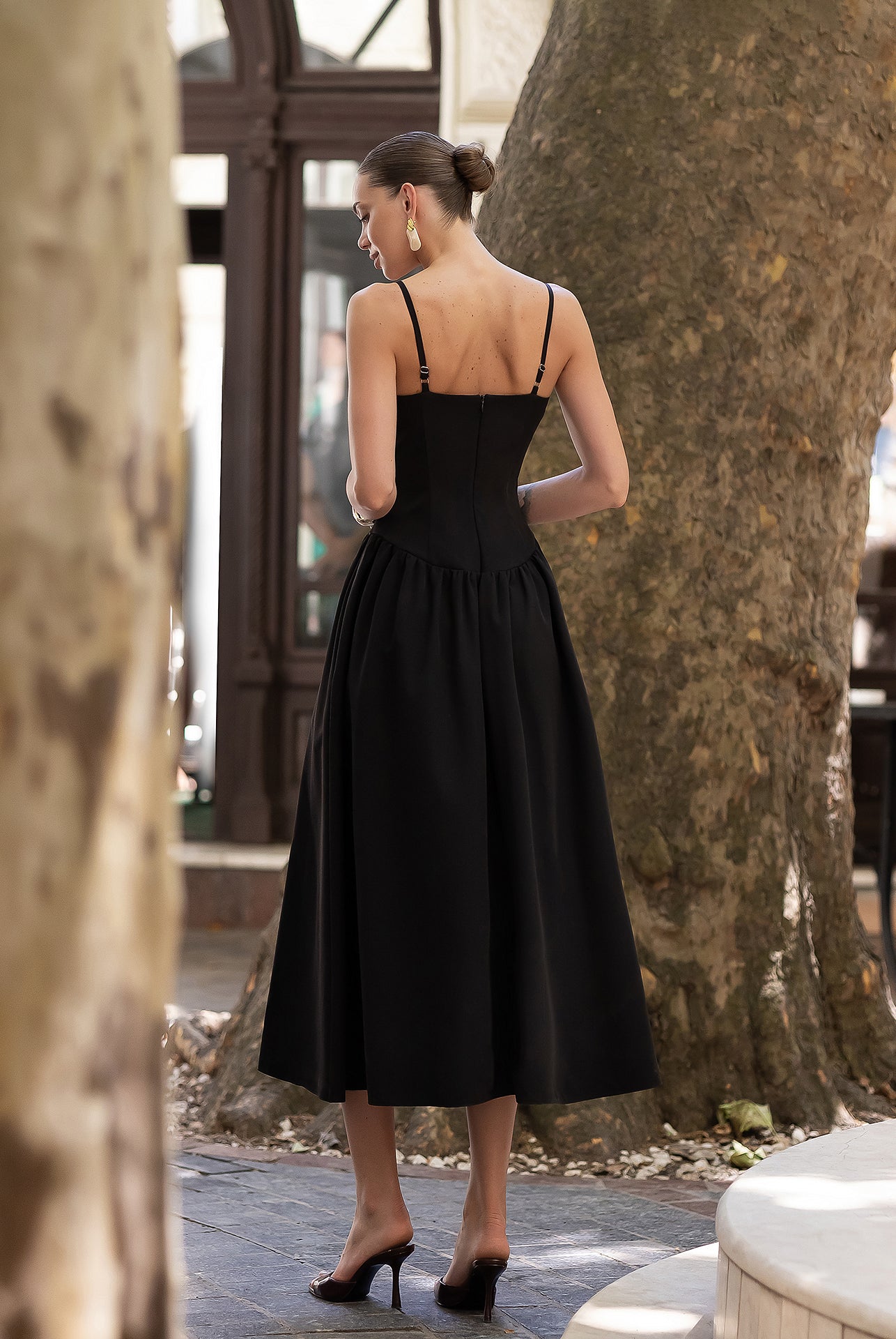 Monica Black Strappy Sweetheart Neckline Midi Dress - side view | ELAGIA