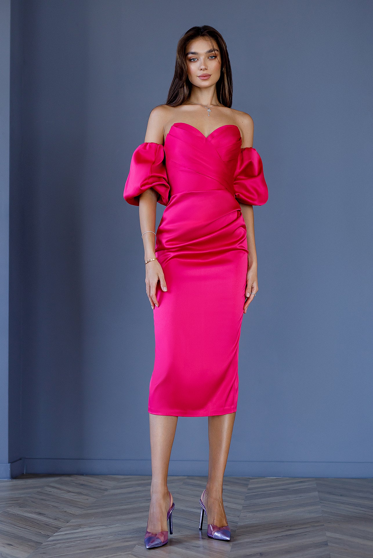 ELAGIA crimson satin sweetheart puff-sleeve midi dress texture detail - 3 piece women's suit purple business suit women