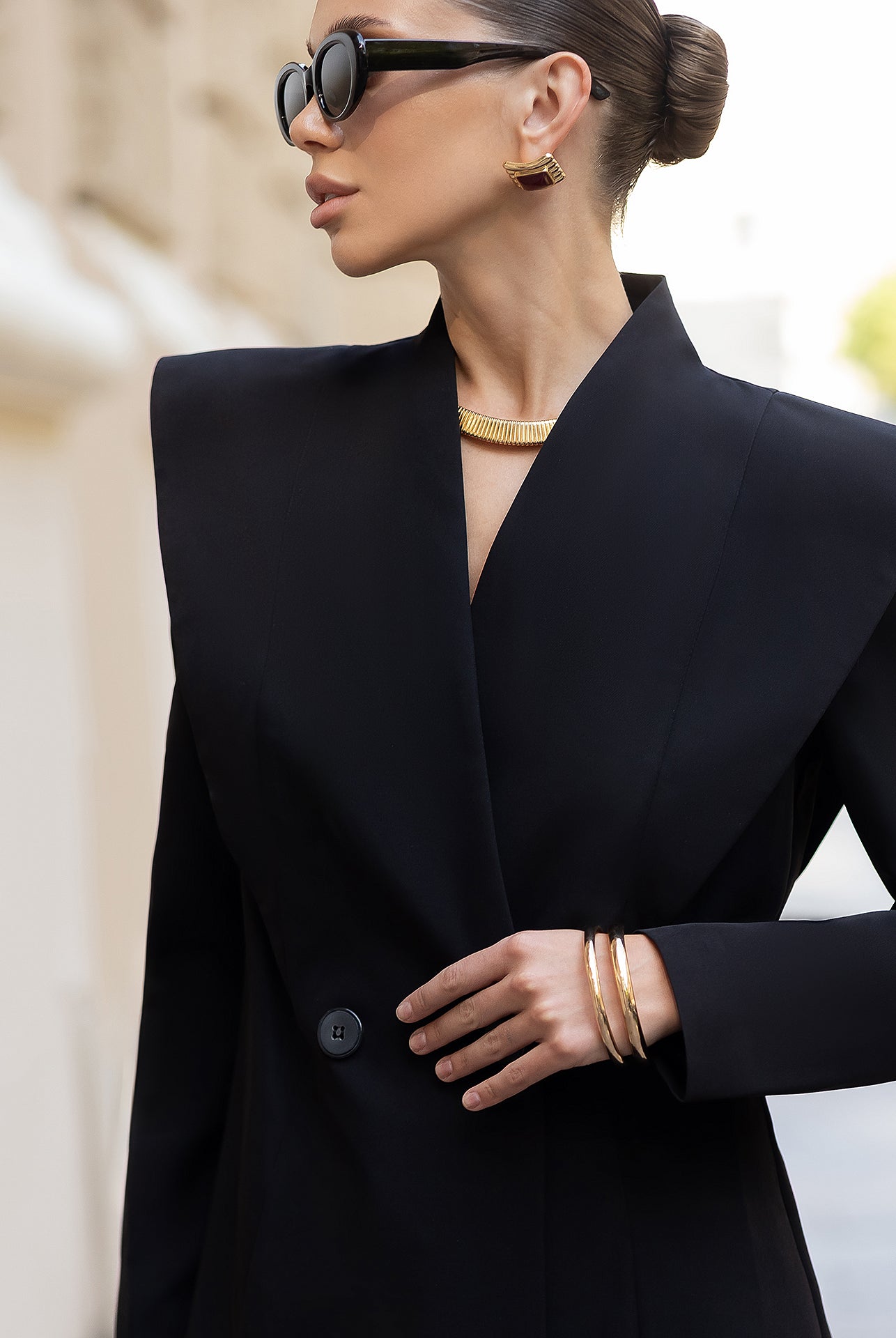 Julia Black Double-Breasted Cutout-Shoulder Blazer - close-up detail | ELAGIA