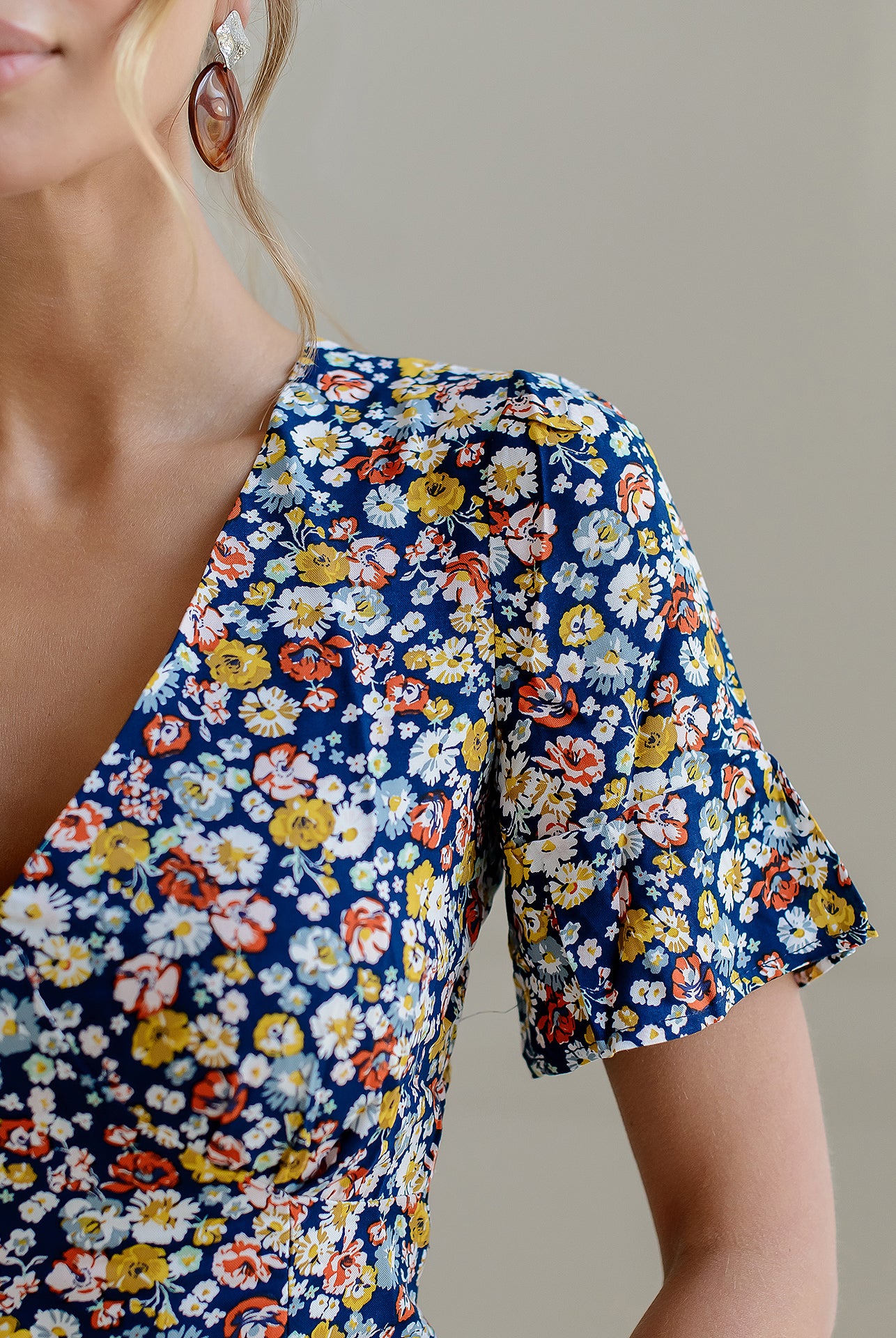 Navy Floral Print Short Sleeve Mini Dress - close-up detail | ELAGIA