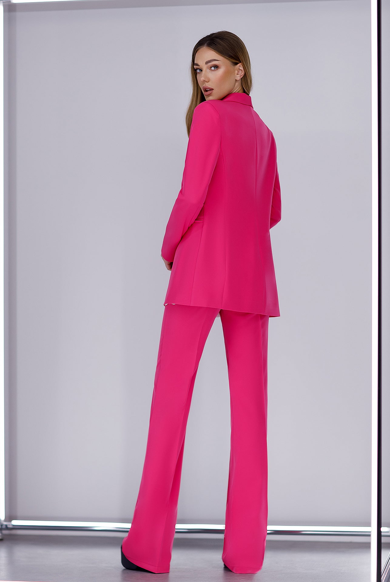 ELAGIA Crimson Shawl Lapel Suit 2-Piece close-up showcasing 3 piece women's suit jacket texture