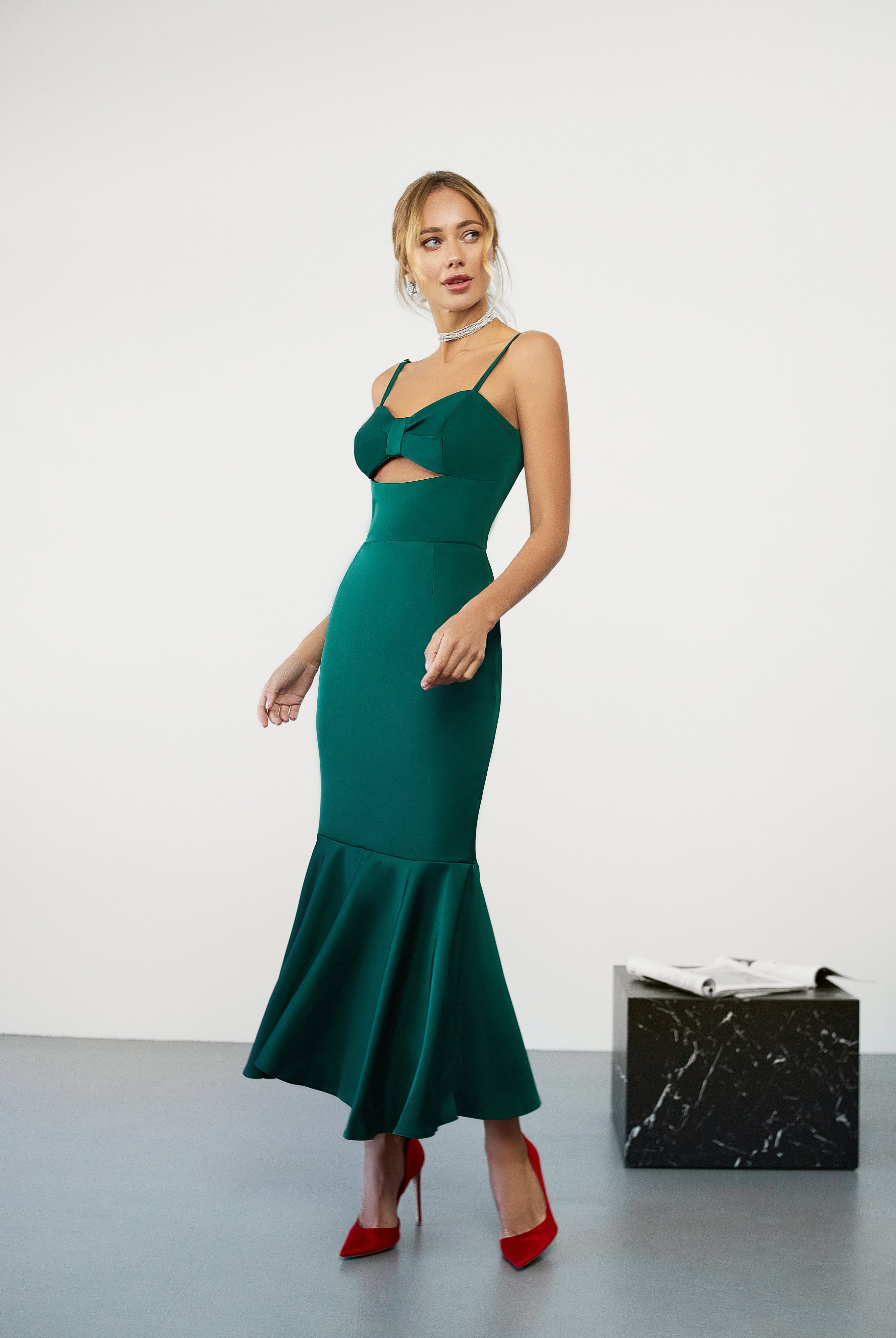 Emerald Strappy Cut-Out Midi Dress - styled look | ELAGIA