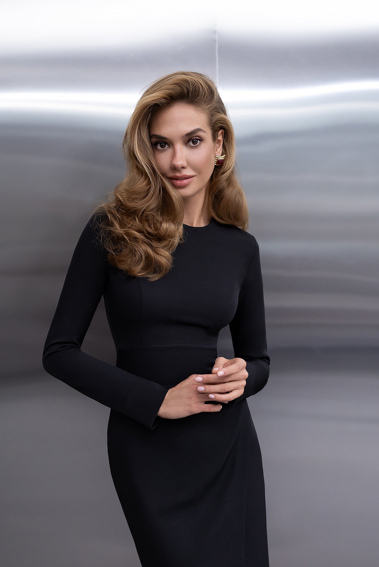 Estelle Black Long-Sleeve Slit Midi Dress - back view | ELAGIA