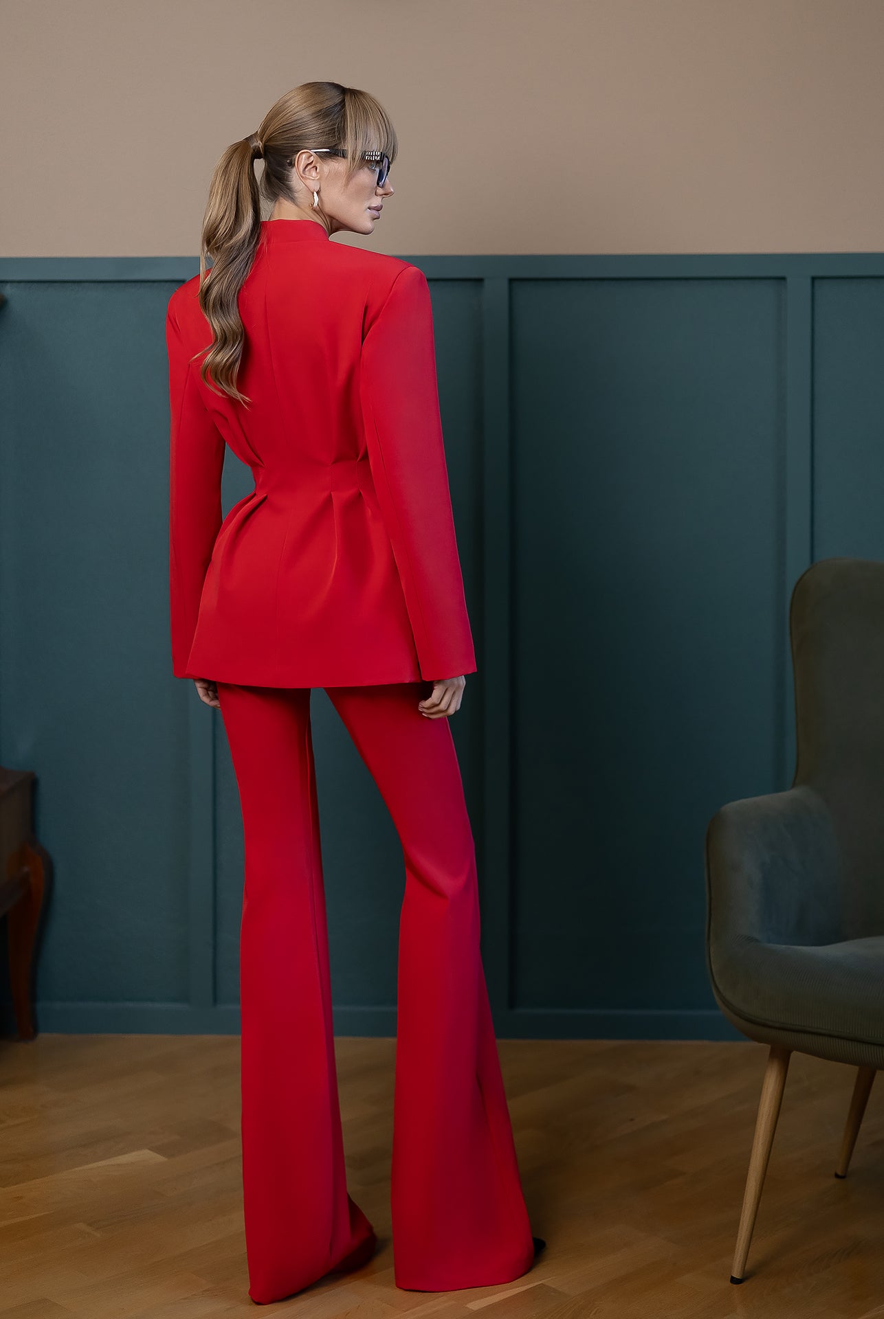 Serena Red Single-Breasted Sculpted-Waist Suit 2-Piece - styled look | ELAGIA
