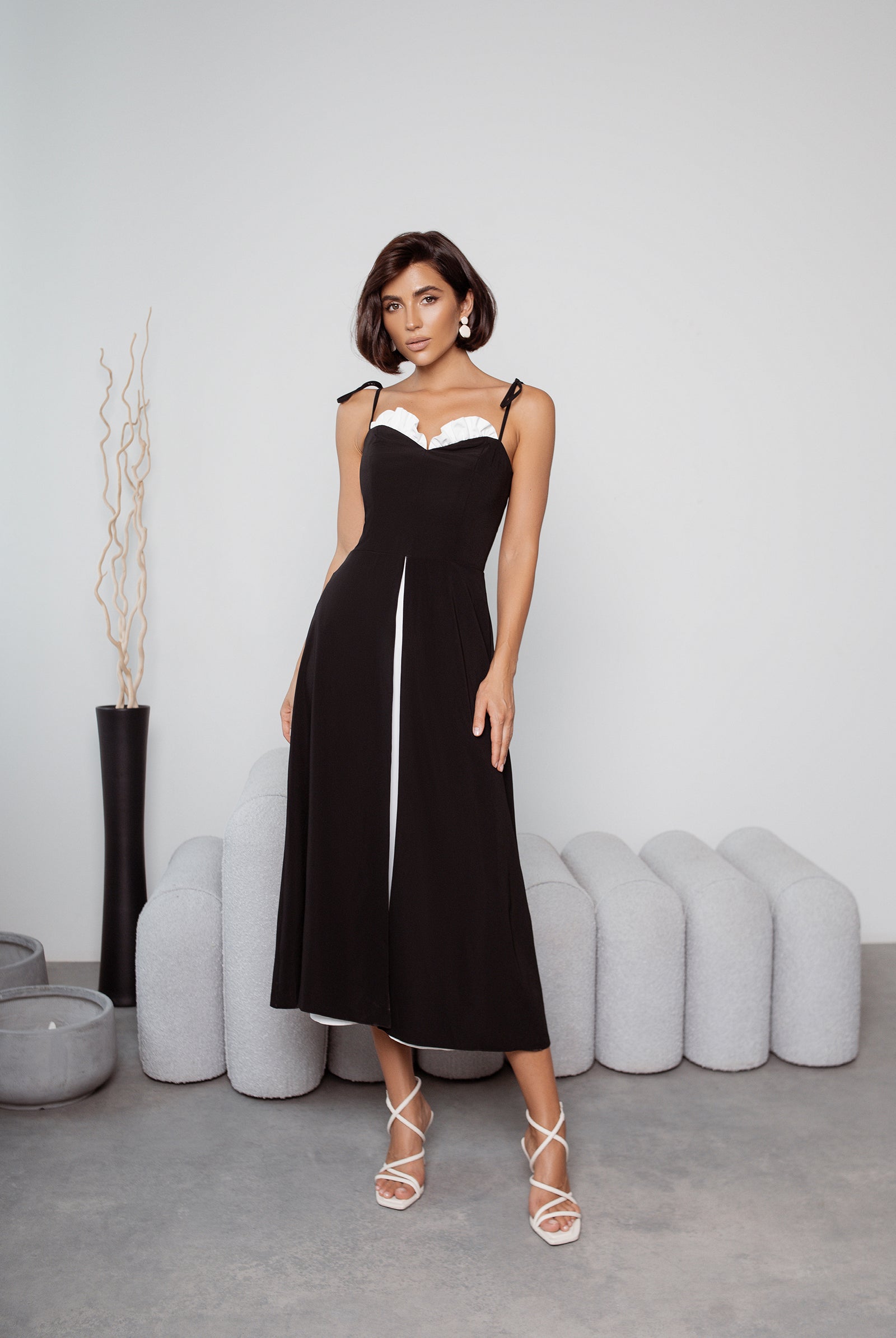 Black Strappy Sweetheart Midi Dress - front view | ELAGIA