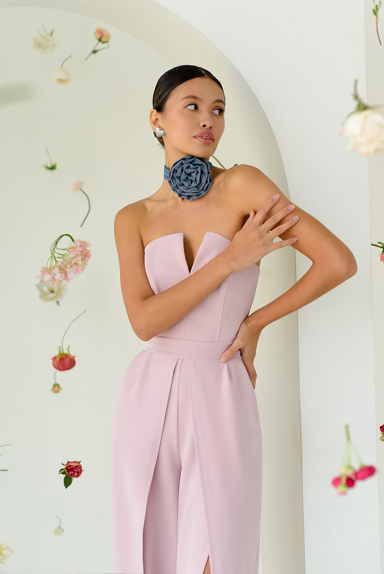 ELAGIA dusty pink strapless v-neck jumpsuit close-up detail - hot pink suit womens fabric texture and construction