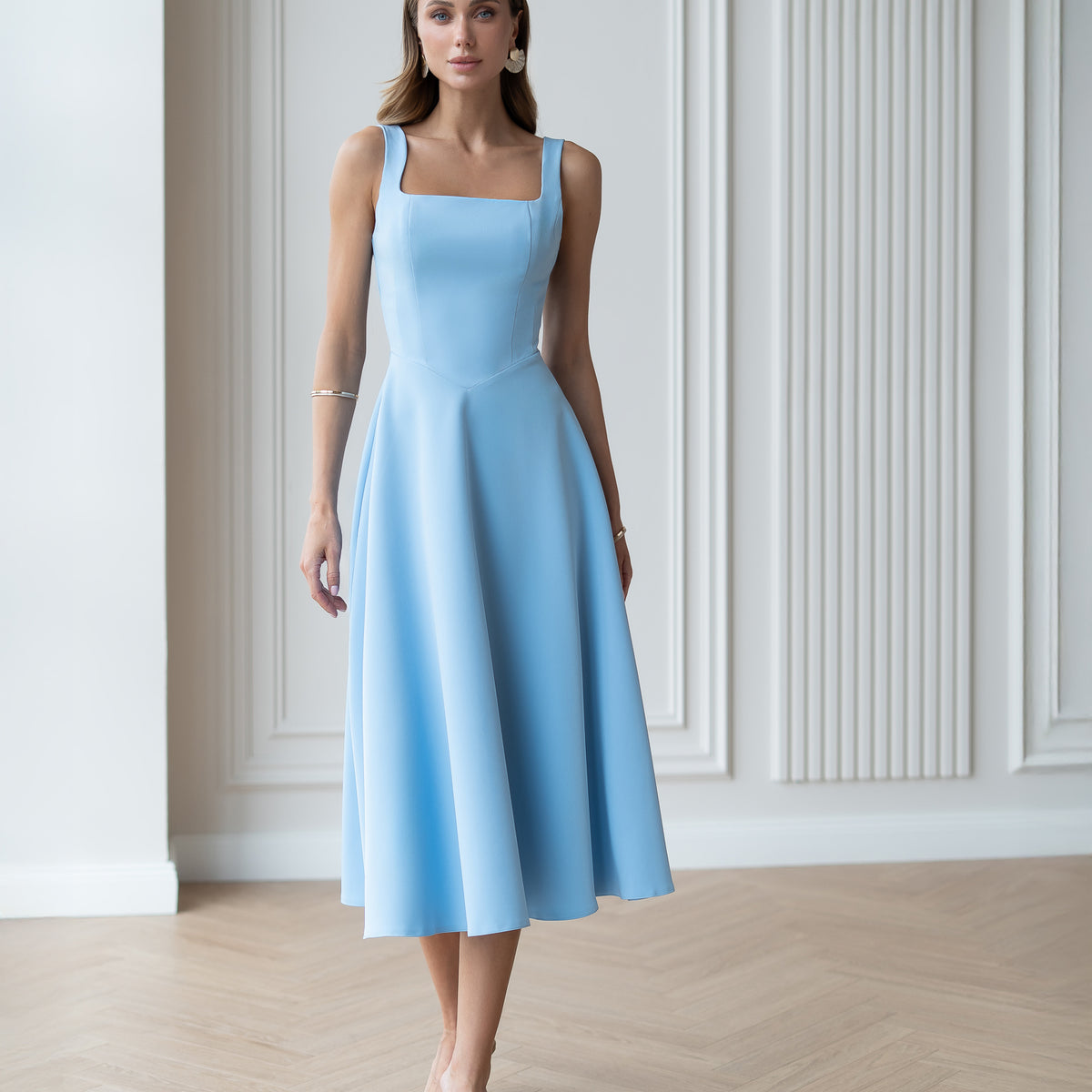 Stella Sky-Blue Square Neck Backless Midi Dress Stella Sky-Blue Square Neck Backless Midi Dress
