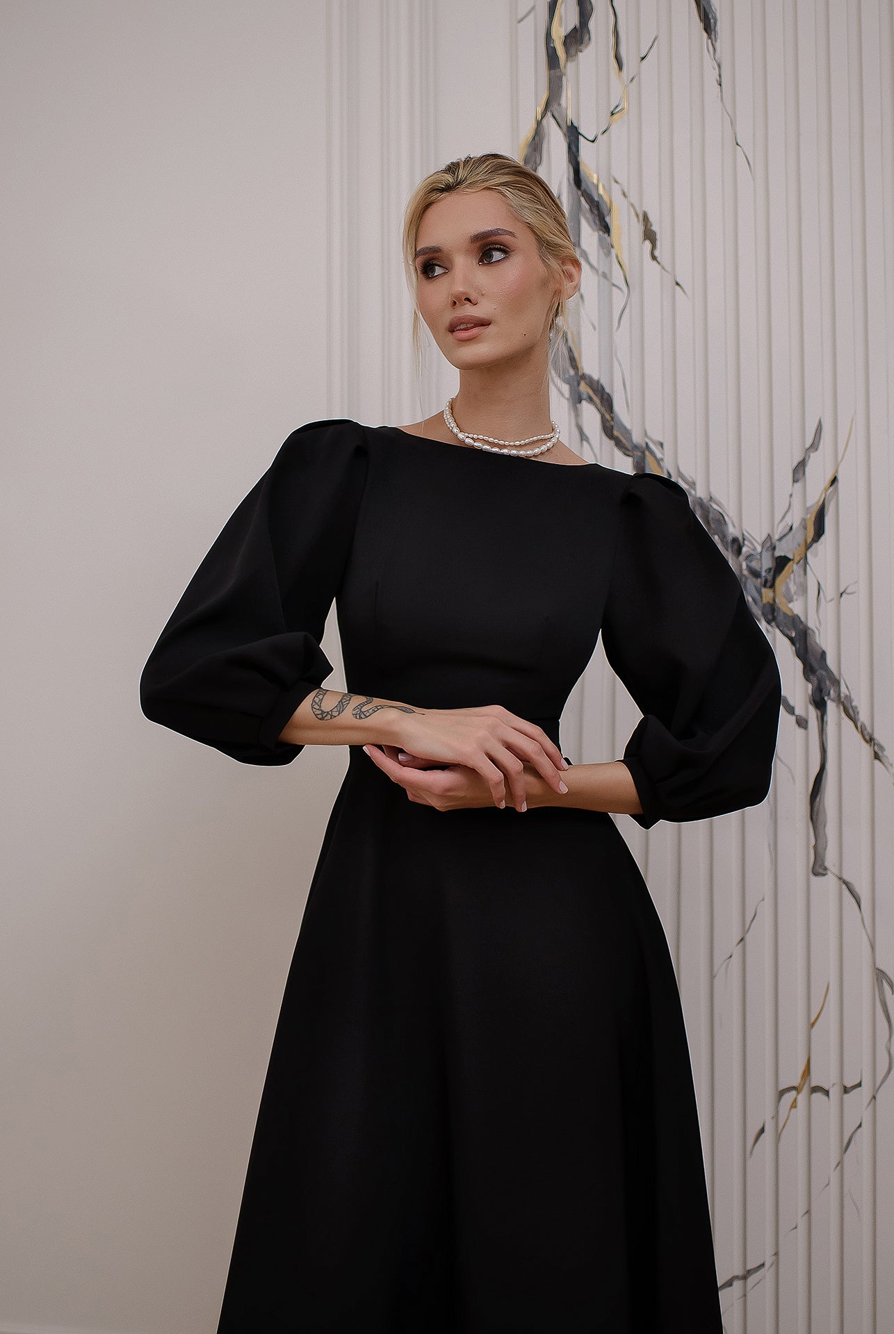 Black Backless Puff Sleeve Midi Dress - view 7 | ELAGIA