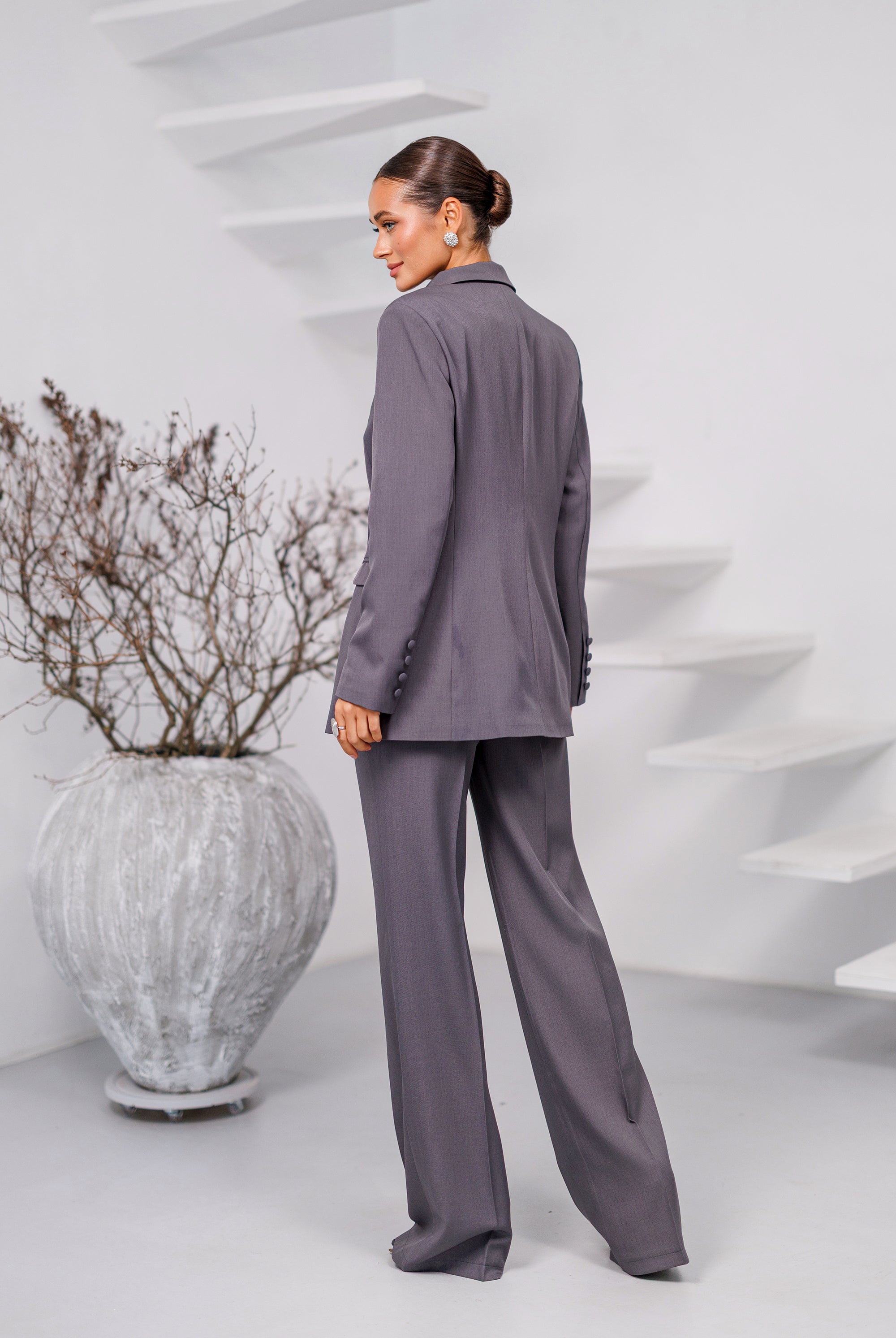 Avira Graphite Double-Breasted Suit 2-Piece - close-up detail | ELAGIA