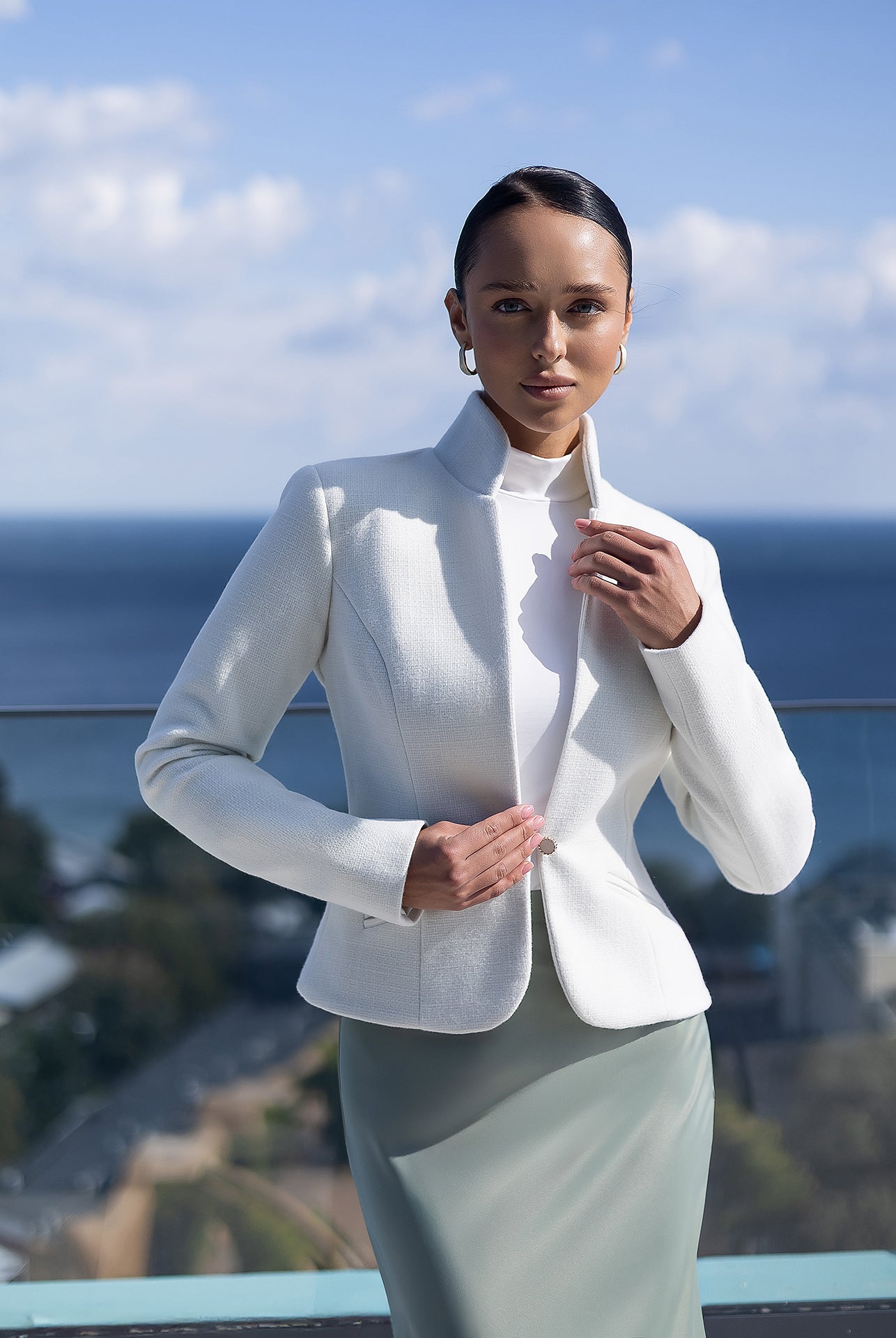 Julia White Collarless Single-Breasted Blazer - view 7 | ELAGIA
