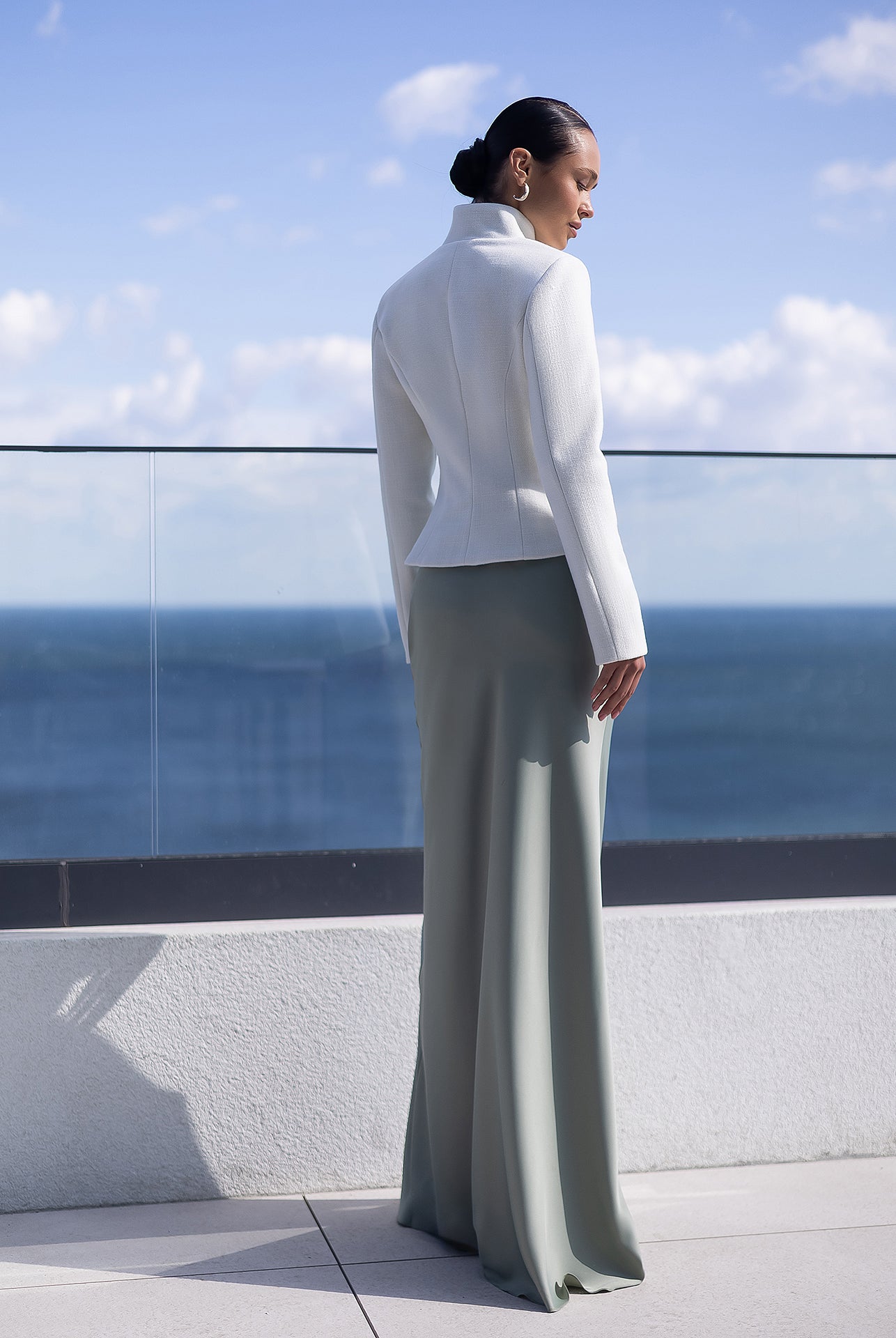 Julia White Collarless Single-Breasted Blazer - view 6 | ELAGIA