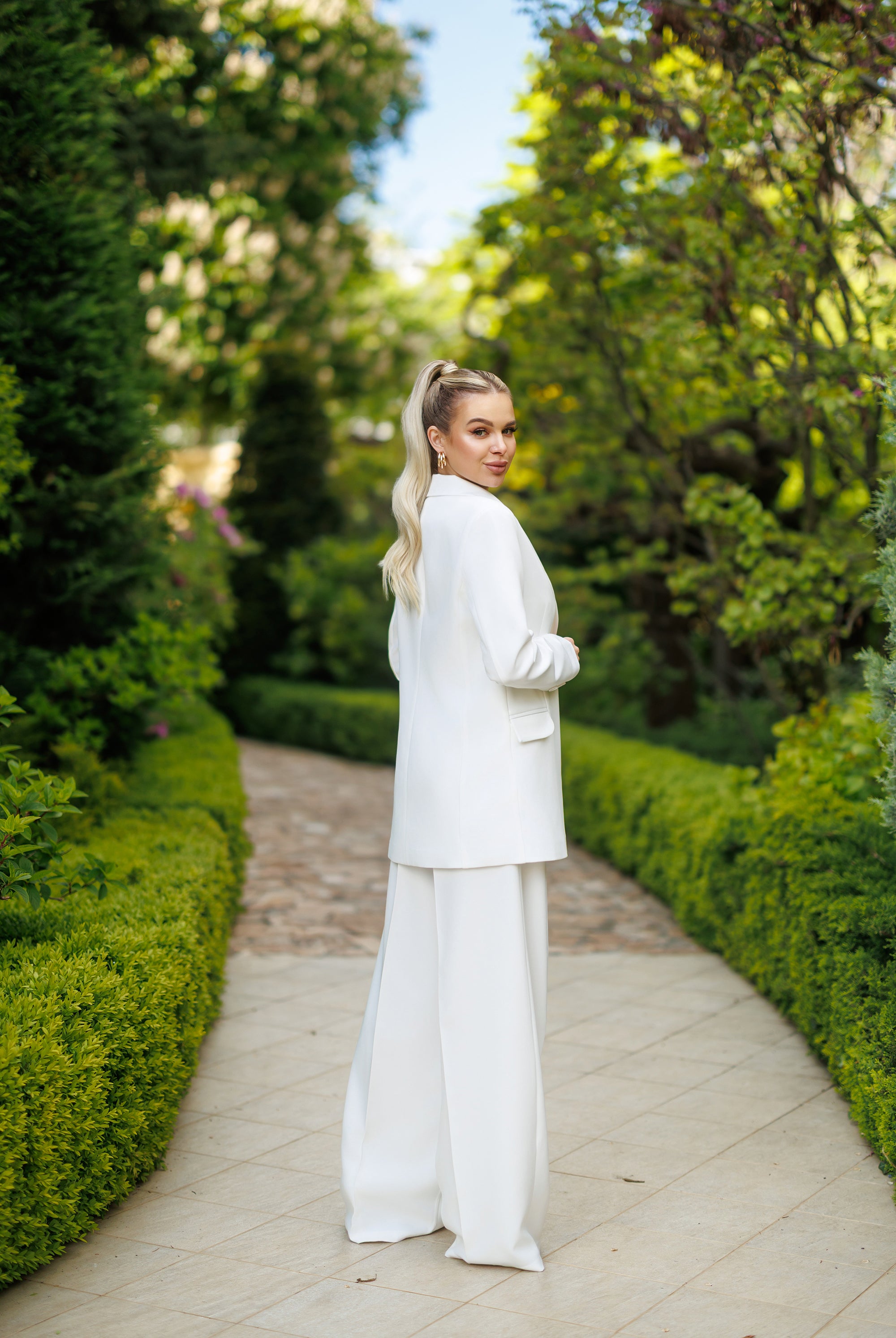 Selene White Single-Breasted Wide-Leg Suit 2-Piece - side view | ELAGIA