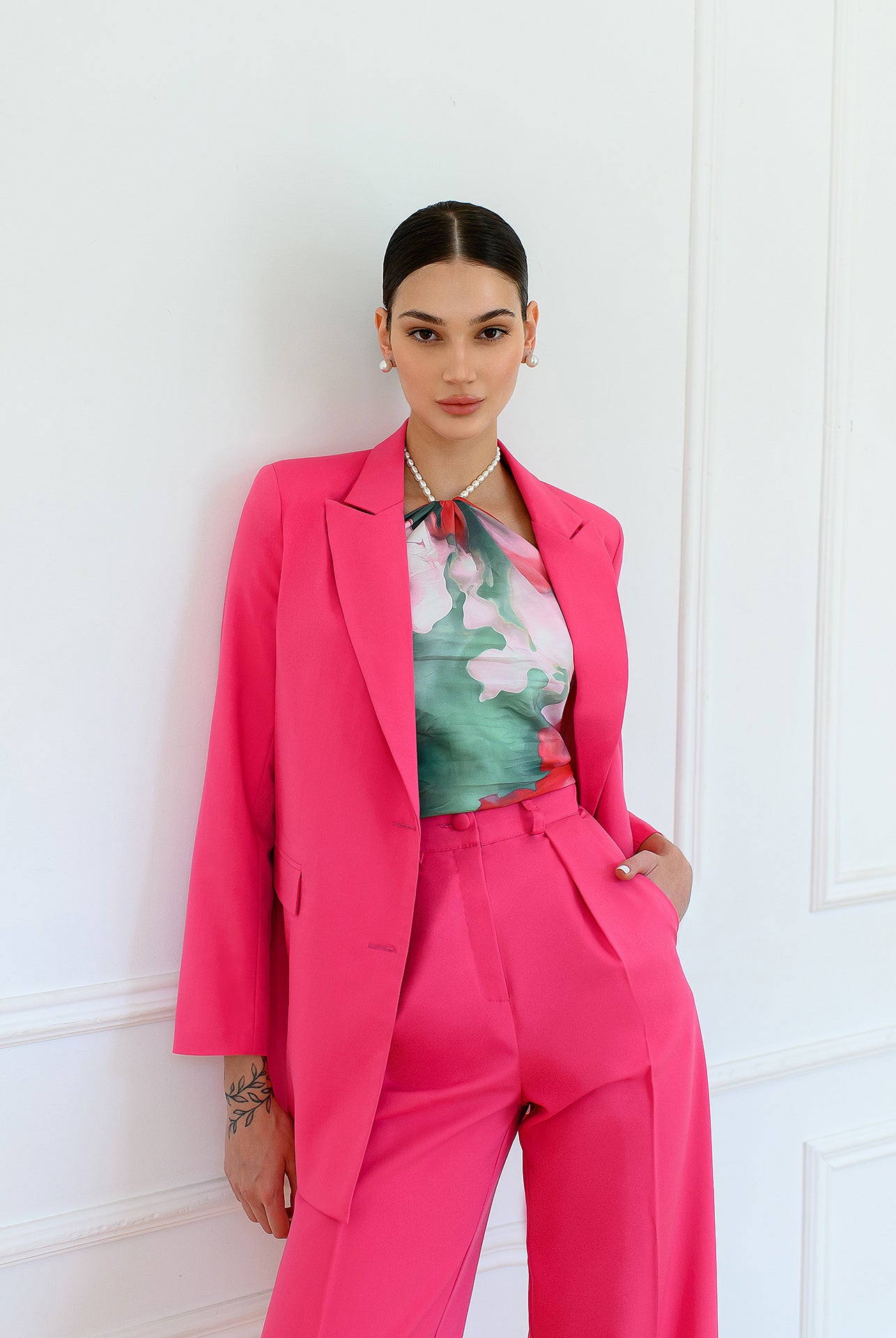 Crimson Single-Breasted Oversized Suit 2-Piece - back view | ELAGIA
