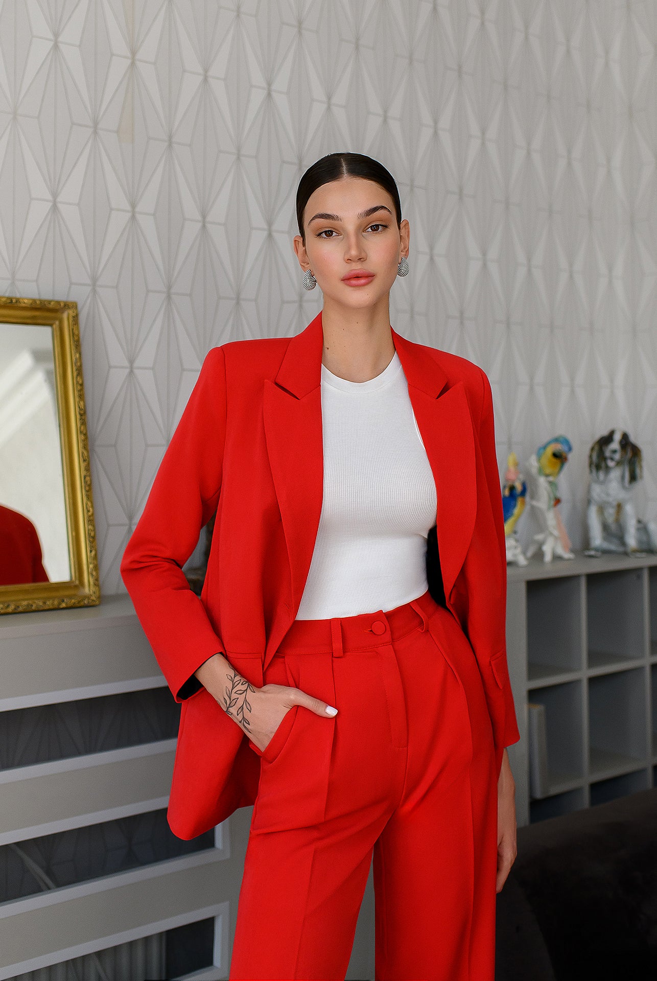 Red Single-Breasted Oversized Suit 2-Piece - back view | ELAGIA
