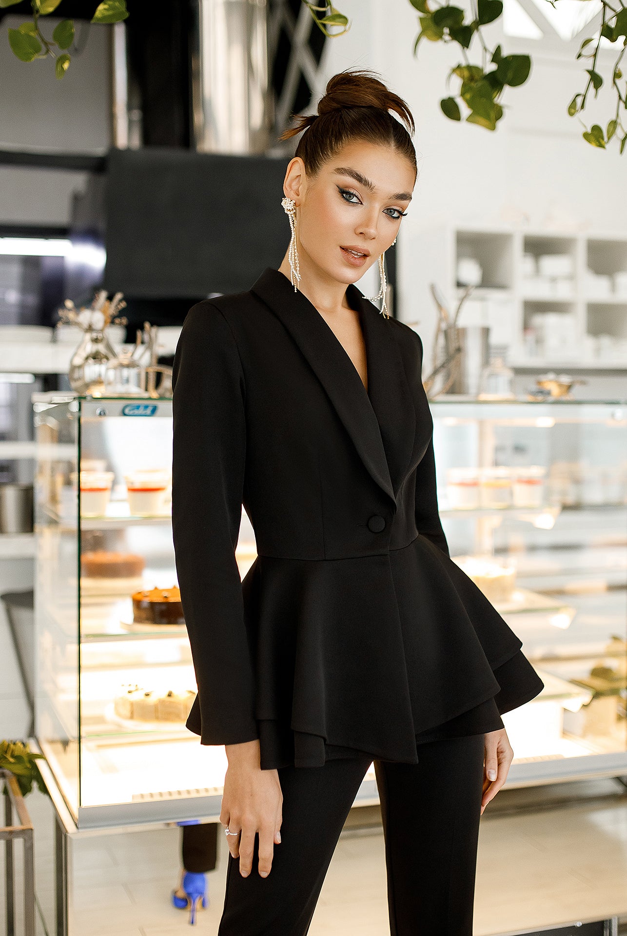 Black Shawl Lapel Suit 2-Piece - view 7 | ELAGIA
