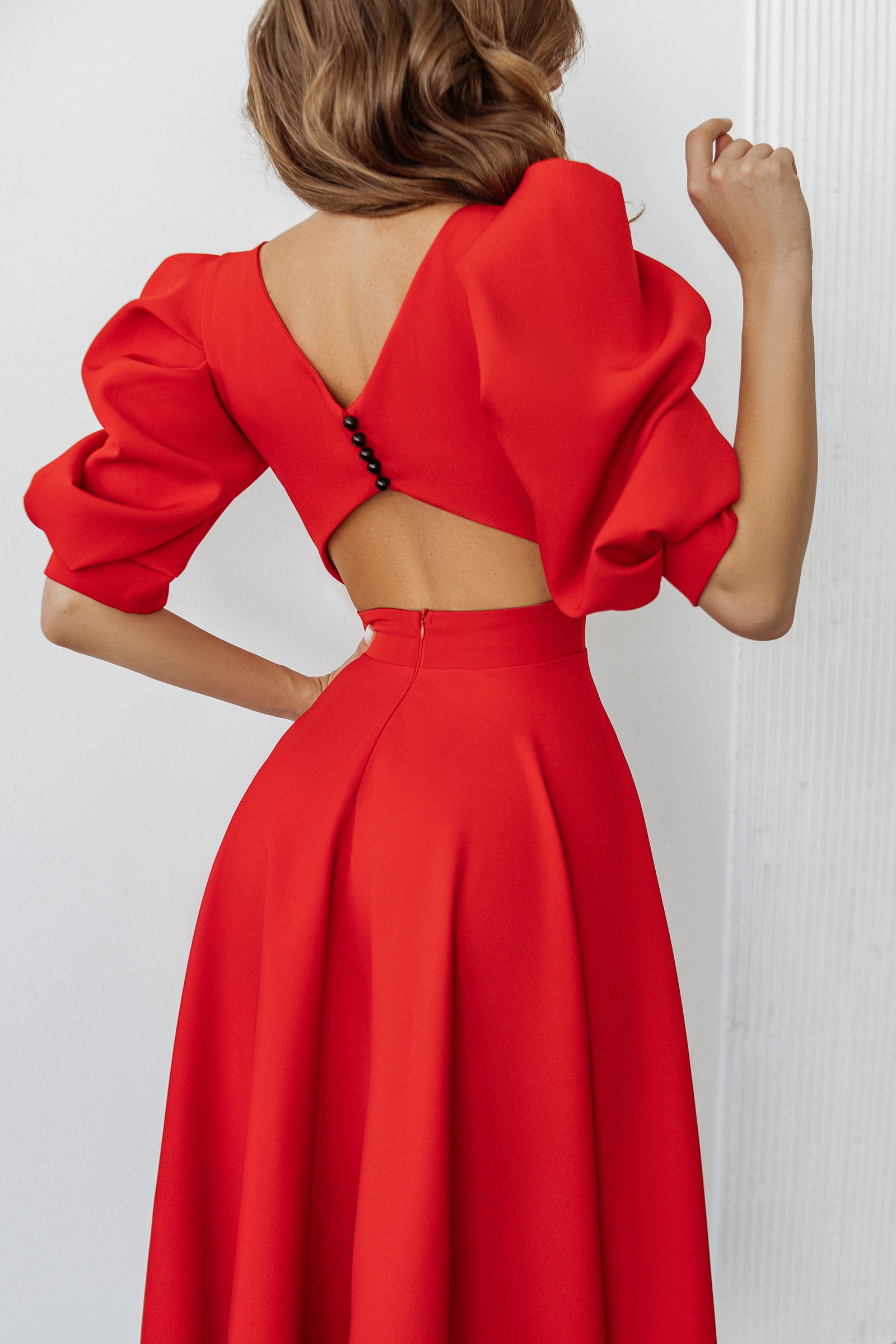 Red Backless Puff-Sleeve Midi Dress