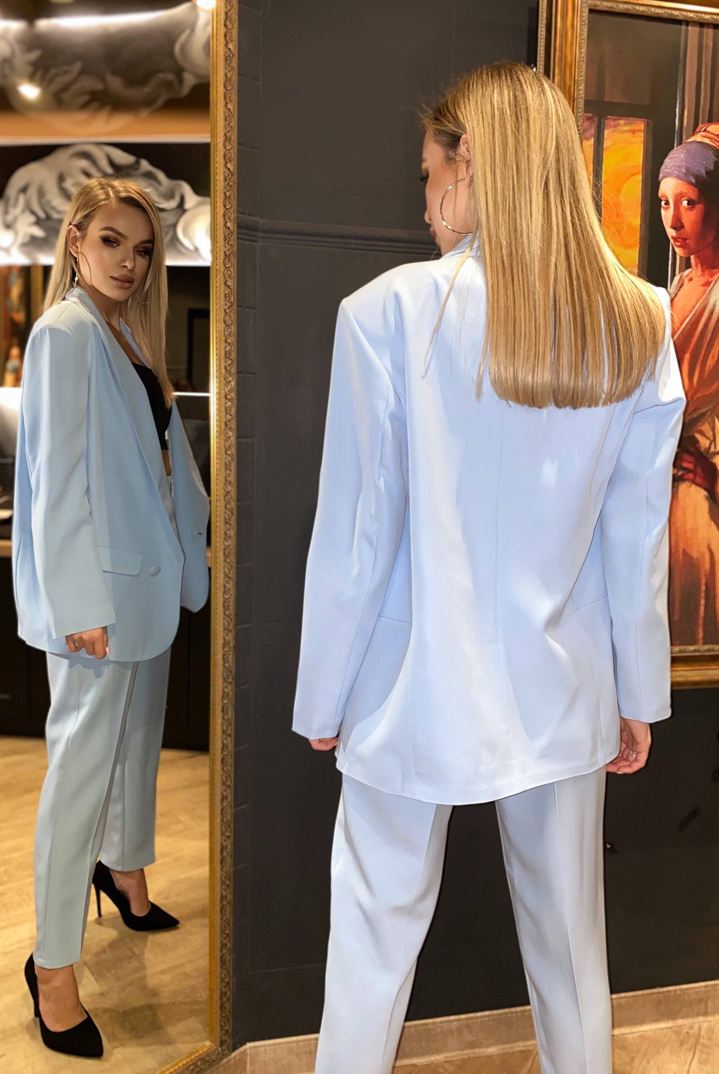 ELAGIA casual sky-blue 2-piece suit styled on model - purple business suit women professional look