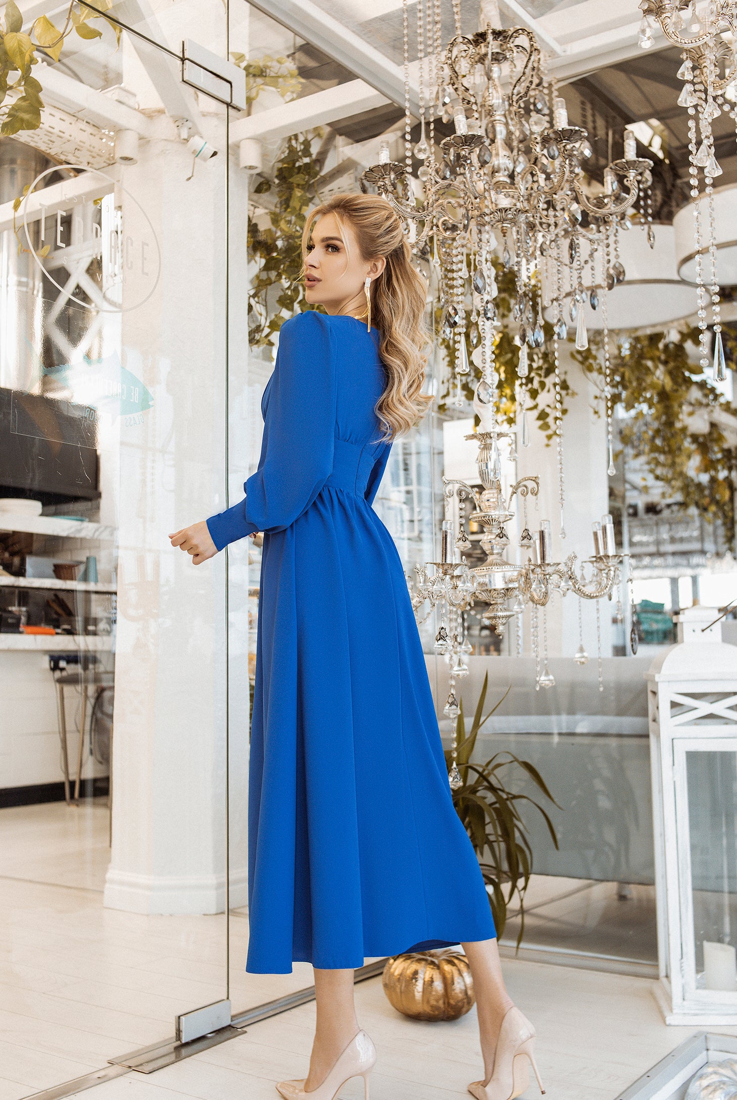 Blue V-neck Buttoned Puff-Sleeve Midi Dress - side view | ELAGIA