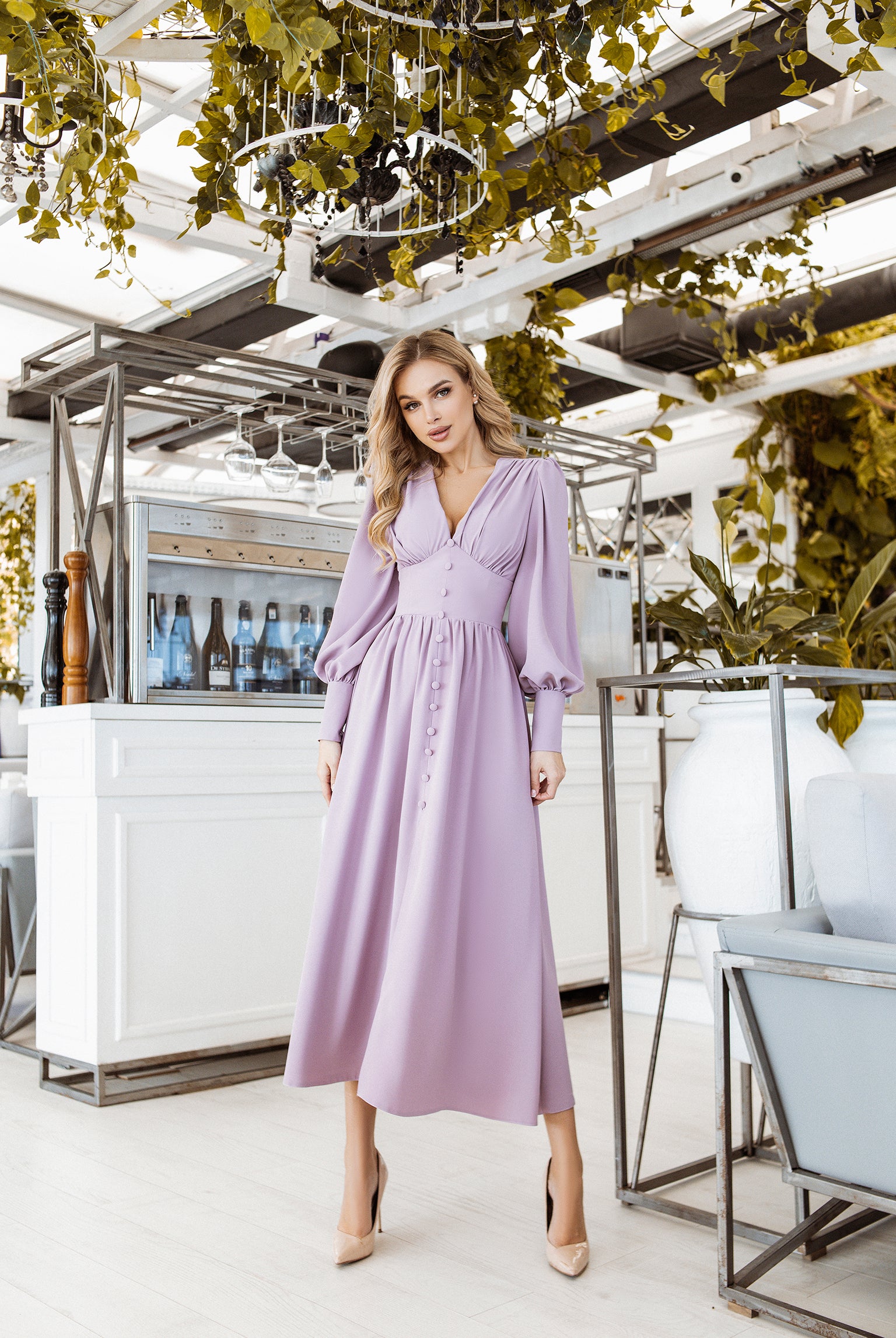 Dusty Pink V-neck Buttoned Puff-Sleeve Midi Dress - view 7 | ELAGIA