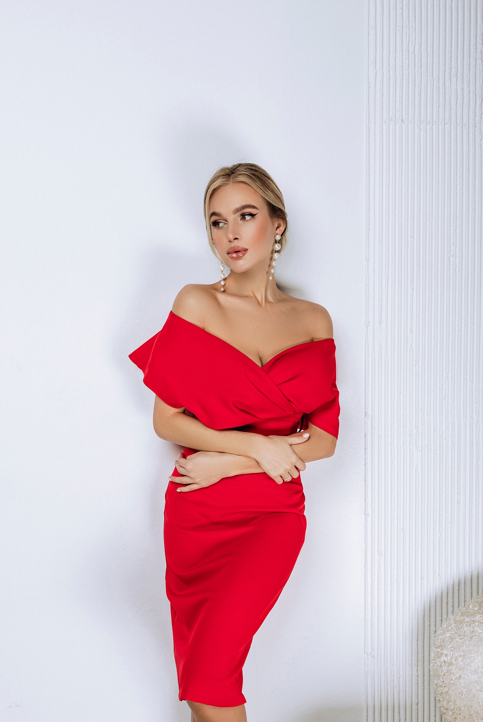 ELAGIA red off-the-shoulder mini dress detail shot - 3 piece women's suit purple business suit women