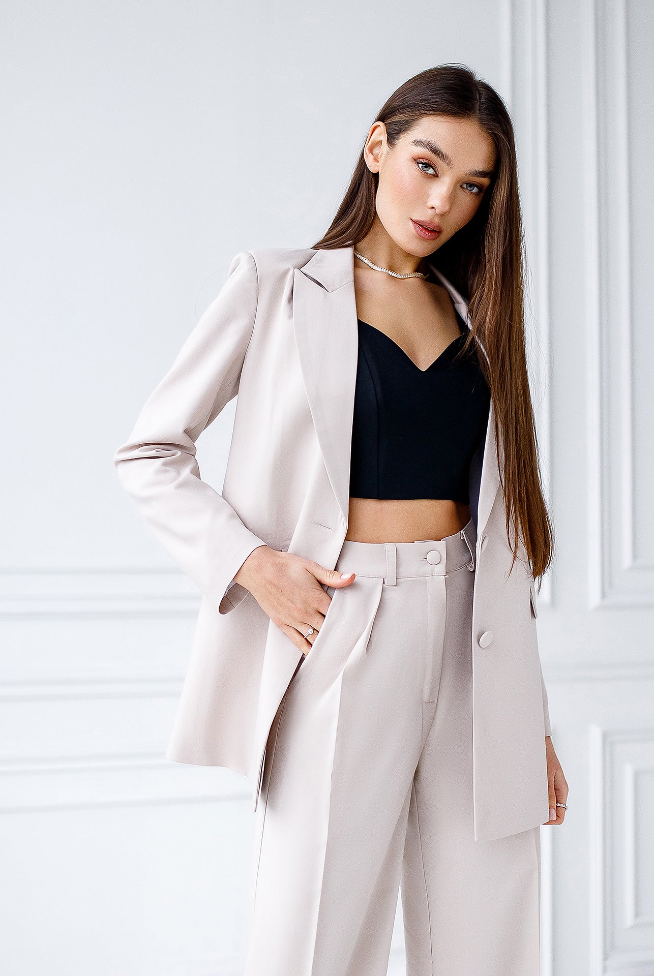 Beige Single-Breasted Oversized Suit 2-Piece - back view | ELAGIA