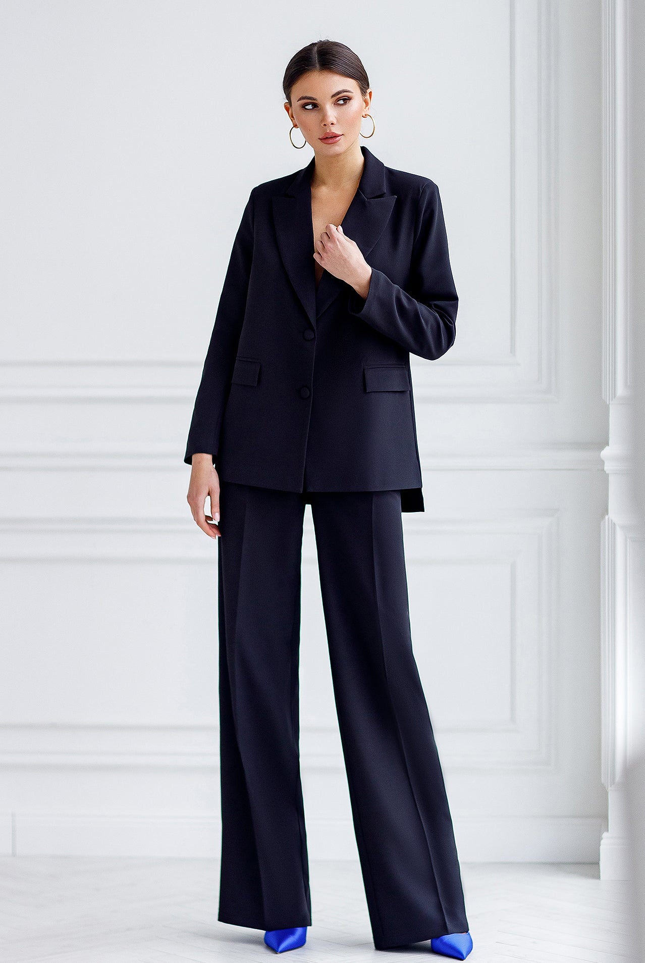 Black Single-Breasted Oversized Suit 2-Piece - front view | ELAGIA
