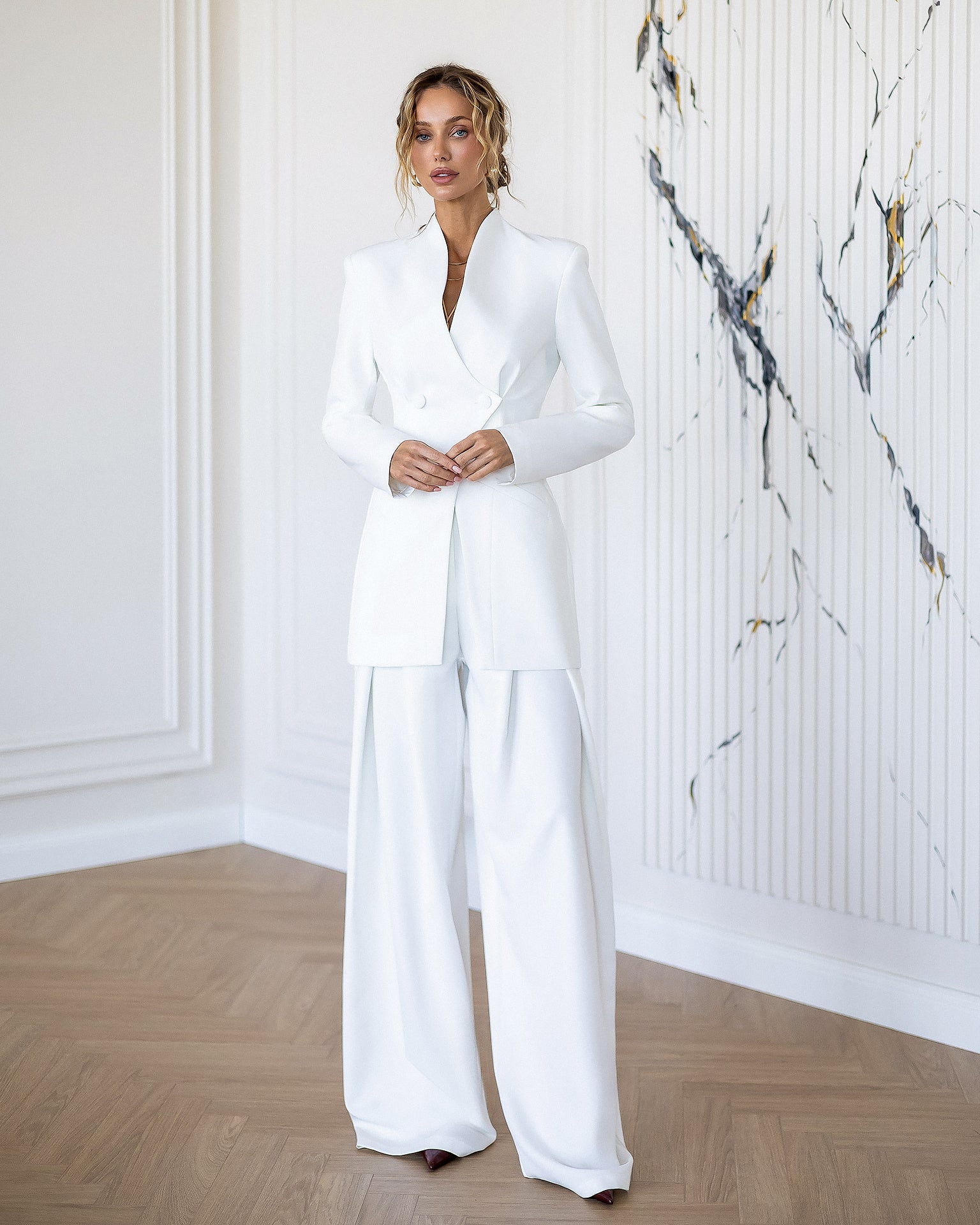 ELAGIA Avra White Asymmetric Double-Breasted Longline Blazer Suit 2-Piece sleeve detail - 3 piece women's suit craftsmanship