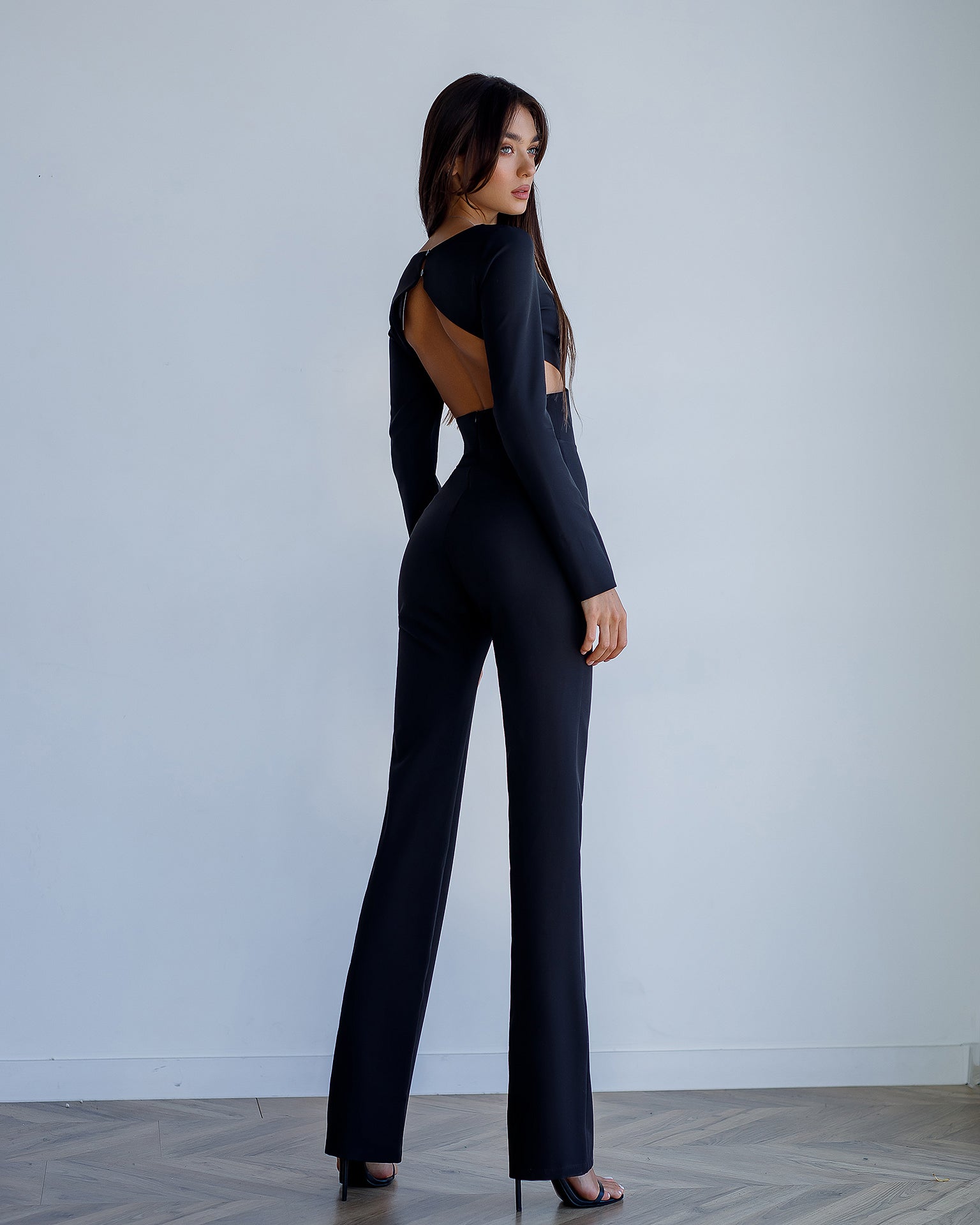 Black Backless Cut-Out Jumpsuit – ELAGIA