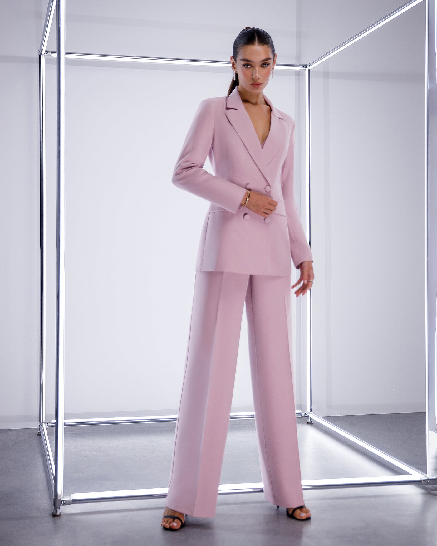 Dusty Pink Double Breasted Suit 3-Piece – ELAGIA