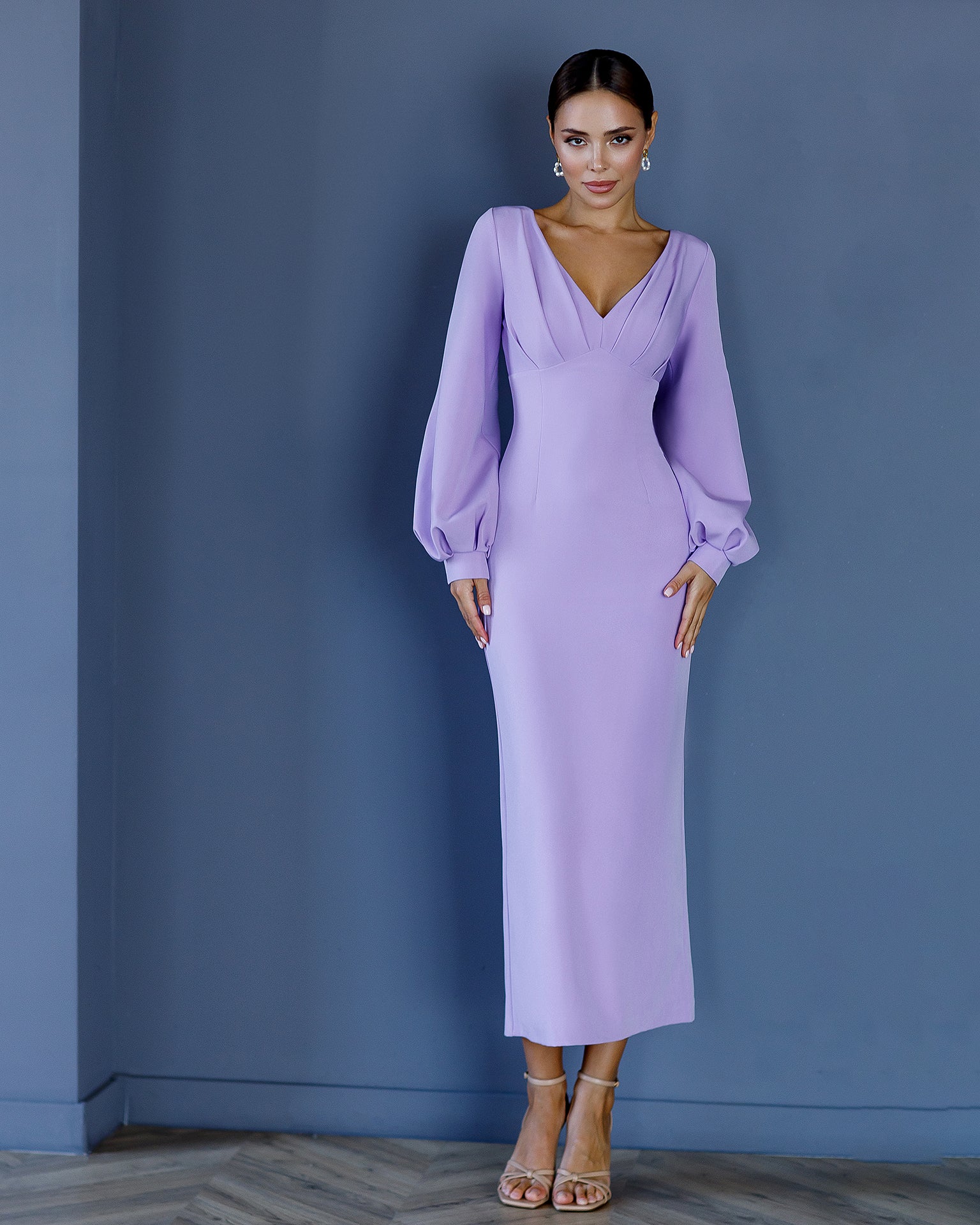 Lavender V Neck Puff Sleeve Midi Dress ELAGIA