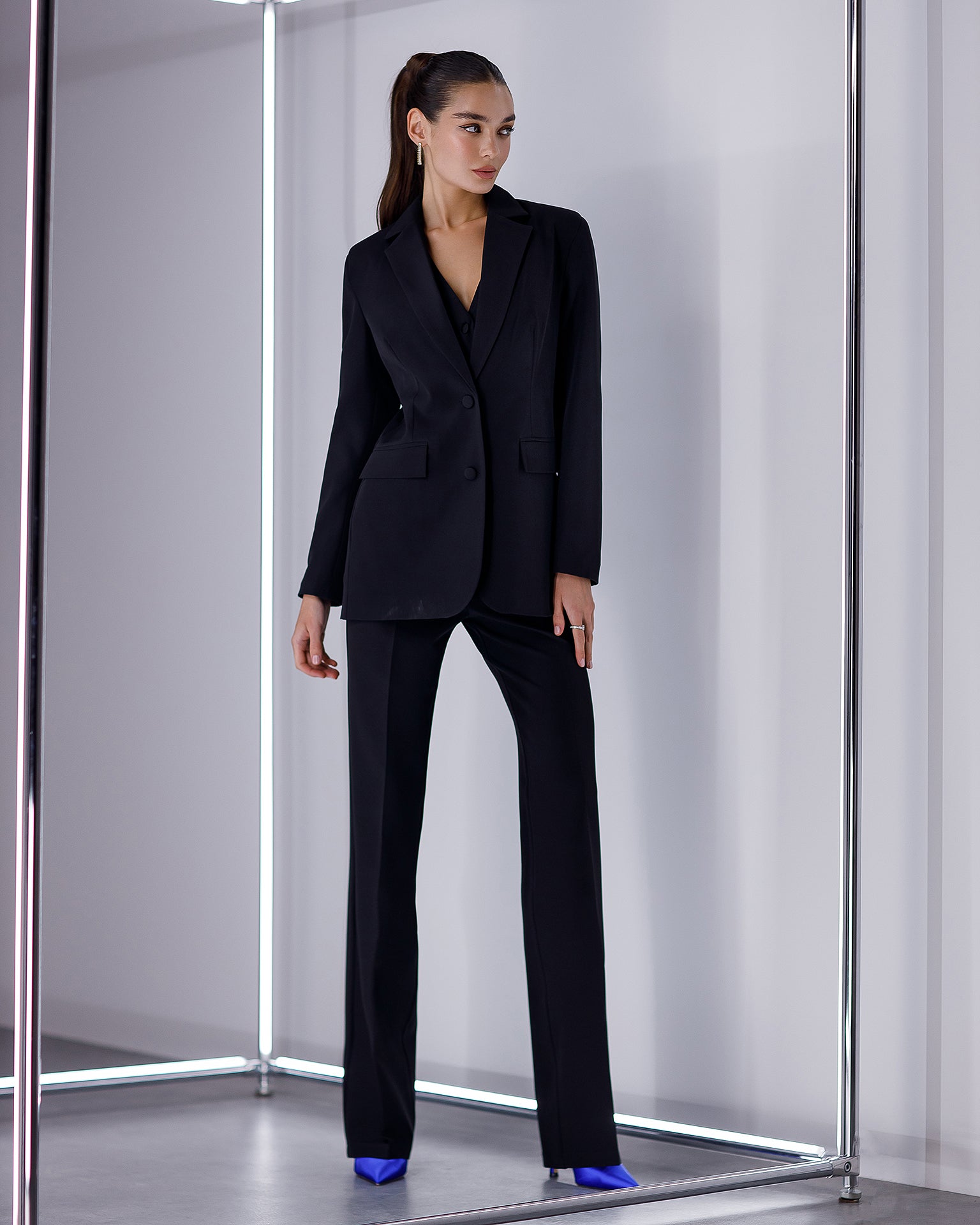 Black Regular-Fit 3-Piece Suit