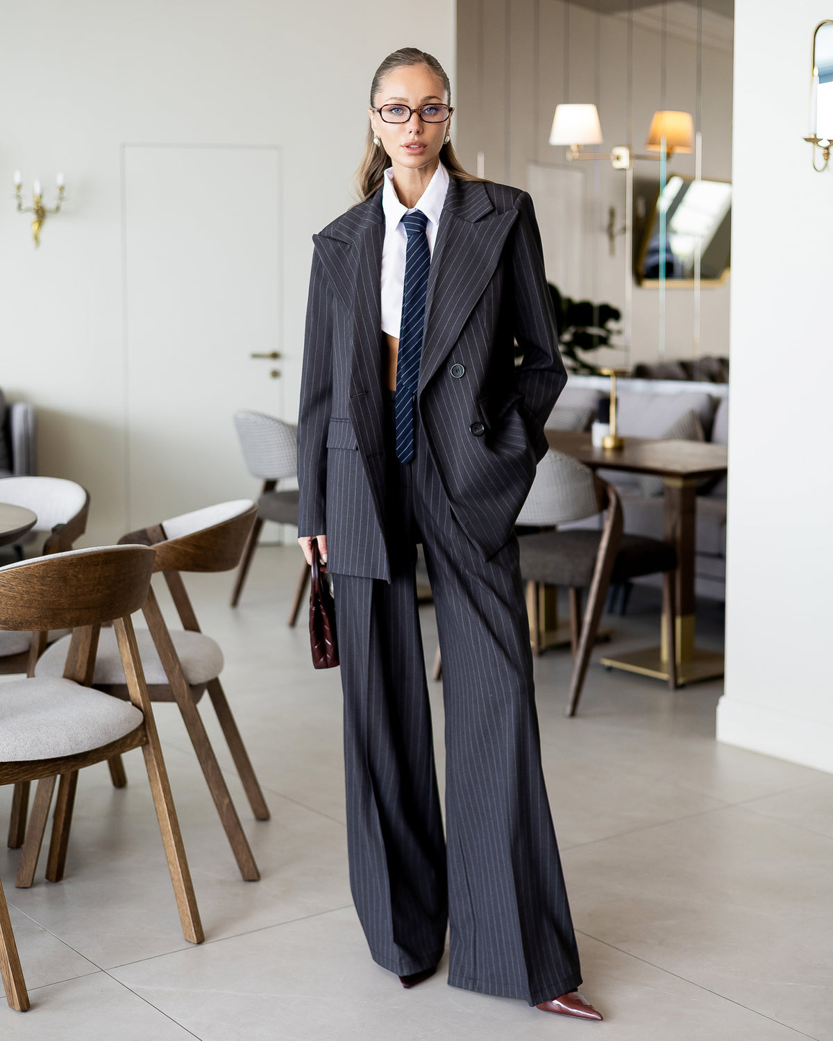 Olympia Grey Pinstripe Double-Breasted Long-Sleeve Double-Breasted Suit 2-Piece