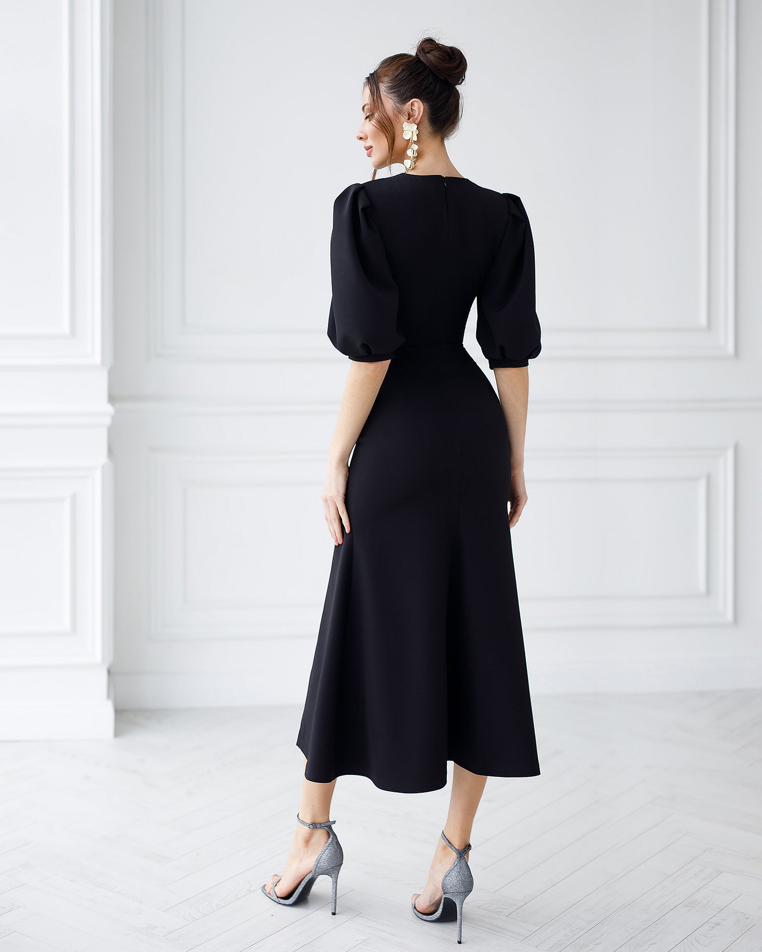 Black Puff-Sleeve Midi Dress – ELAGIA