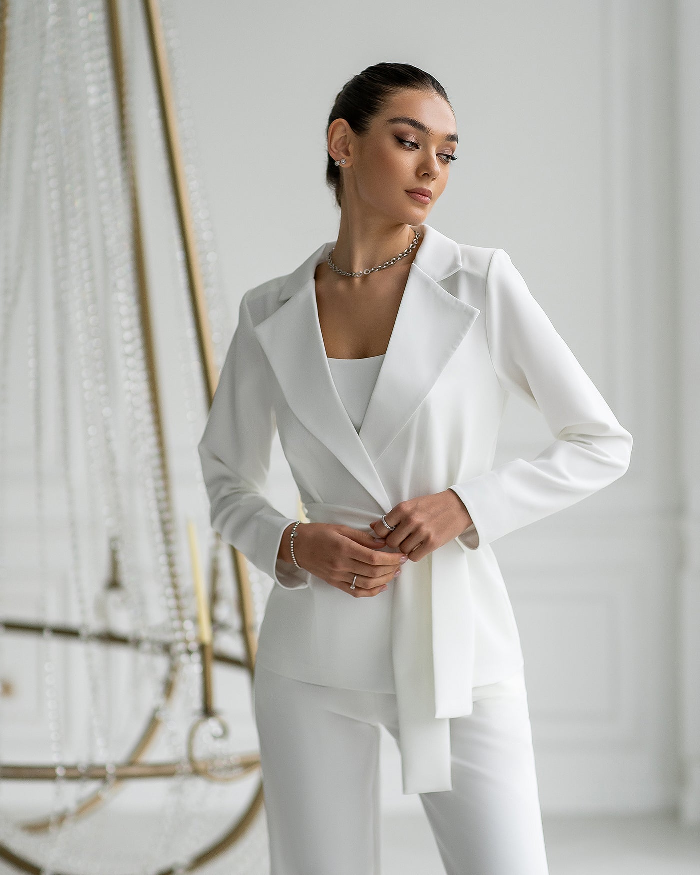 White Belted Wide-Leg Suit 3-Piece – ELAGIA
