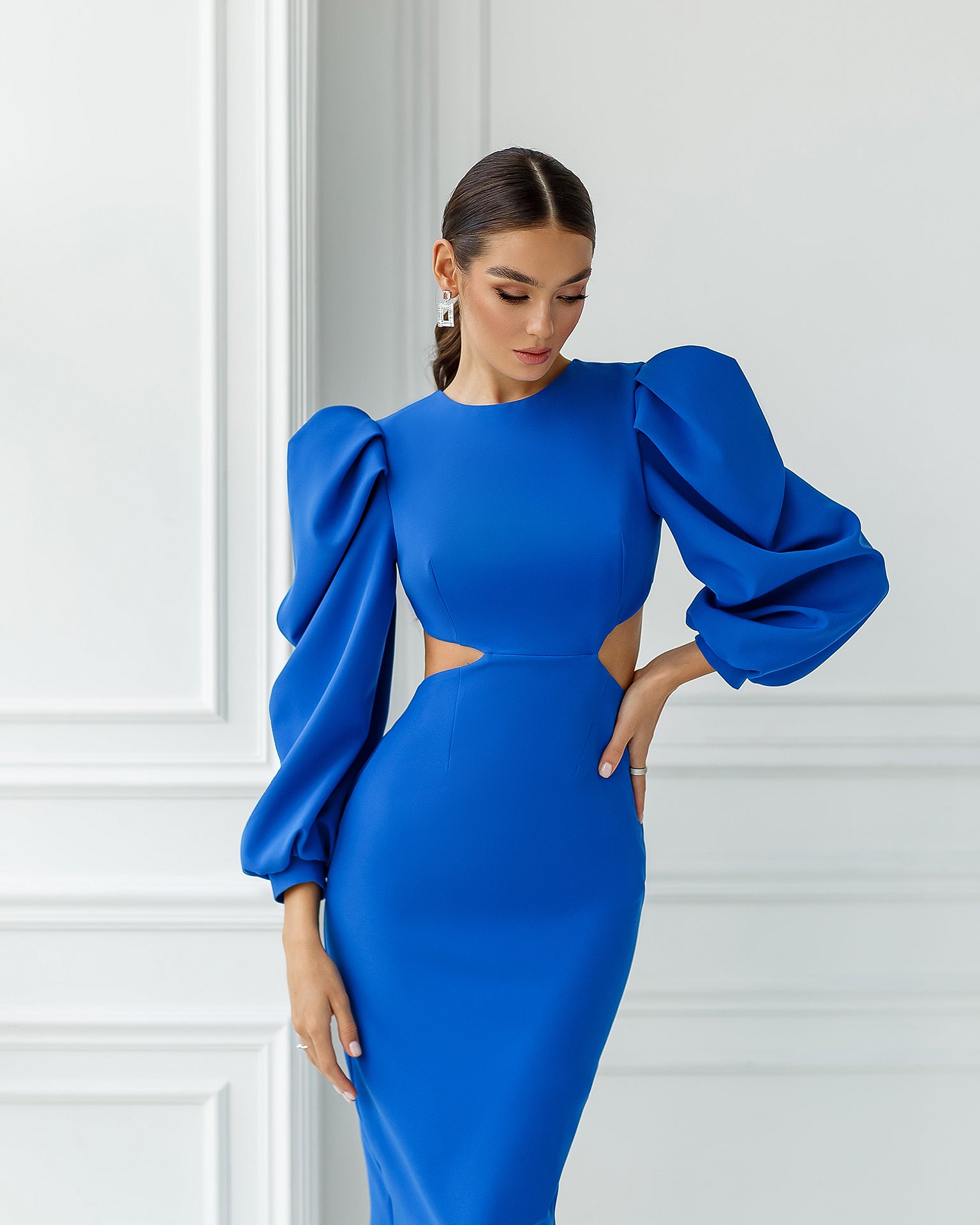 Blue Backless Cut-Out Puff-Sleeve Midi Dress