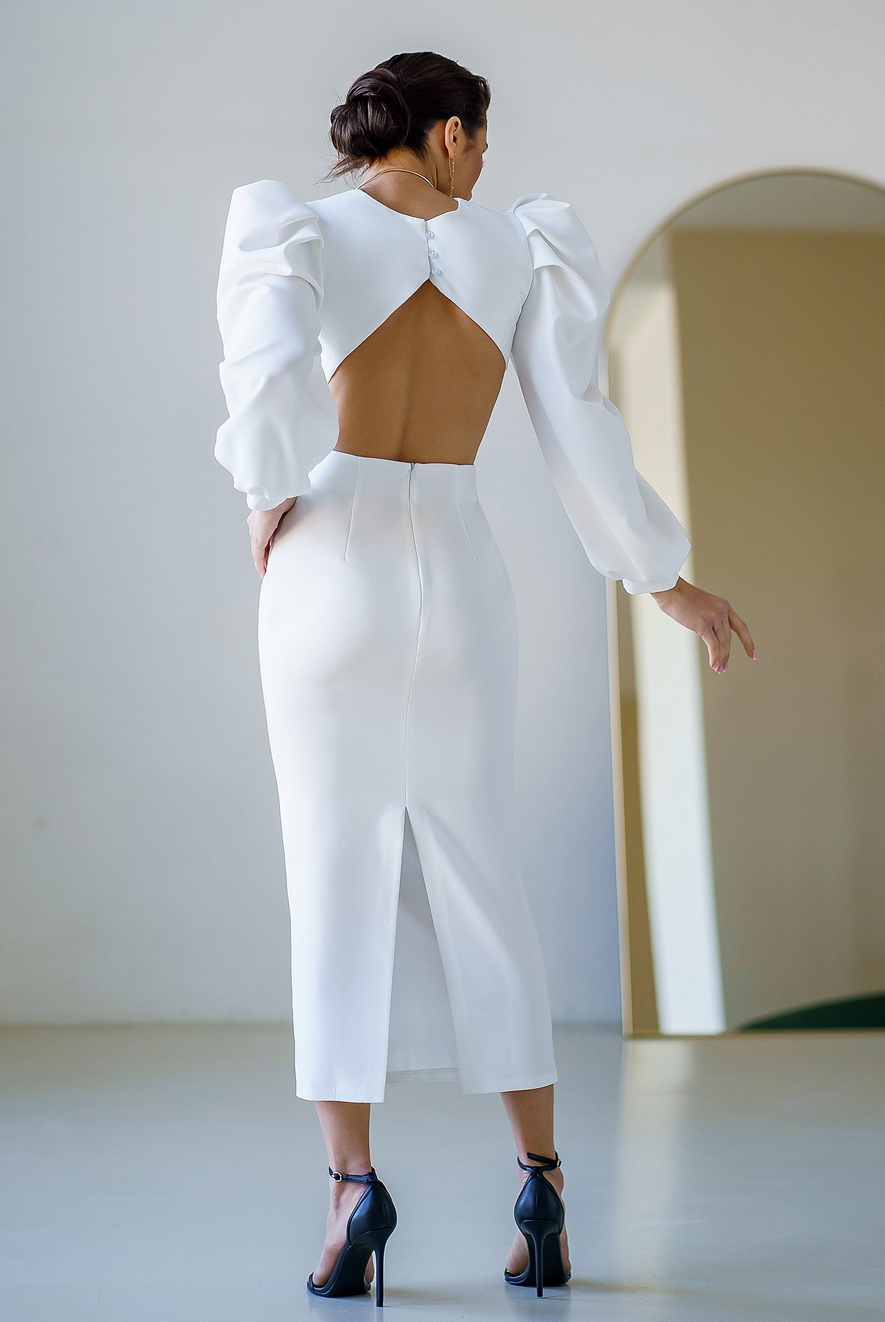 White Backless Cut-Out Puff-Sleeve Midi Dress