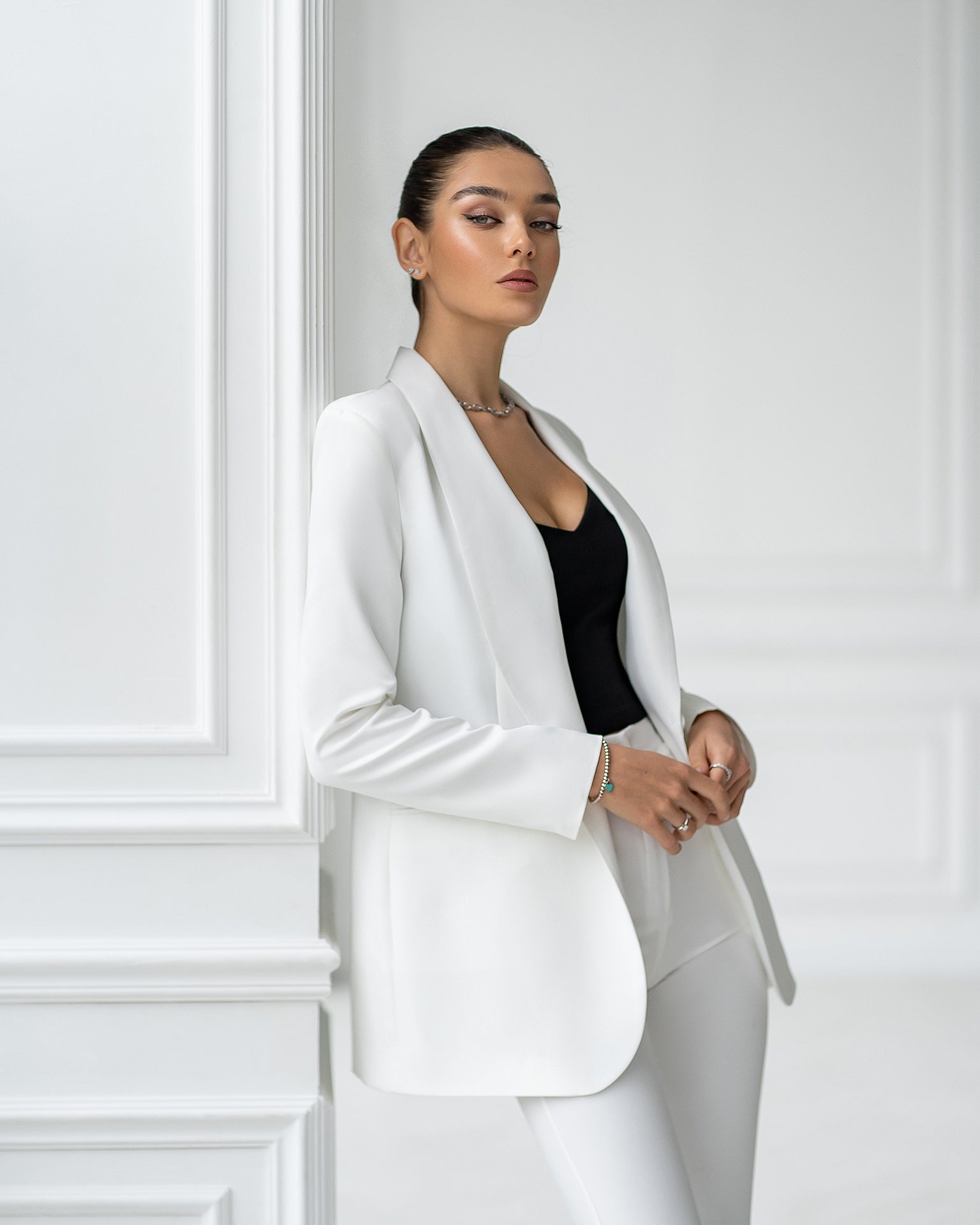 White Single-Breasted Suit 2-Piece
