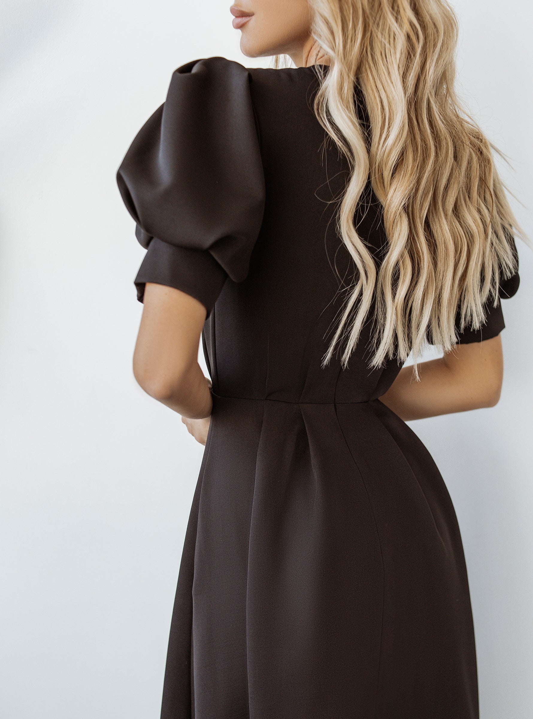 Black Buttoned Puff-Sleeve Midi Dress