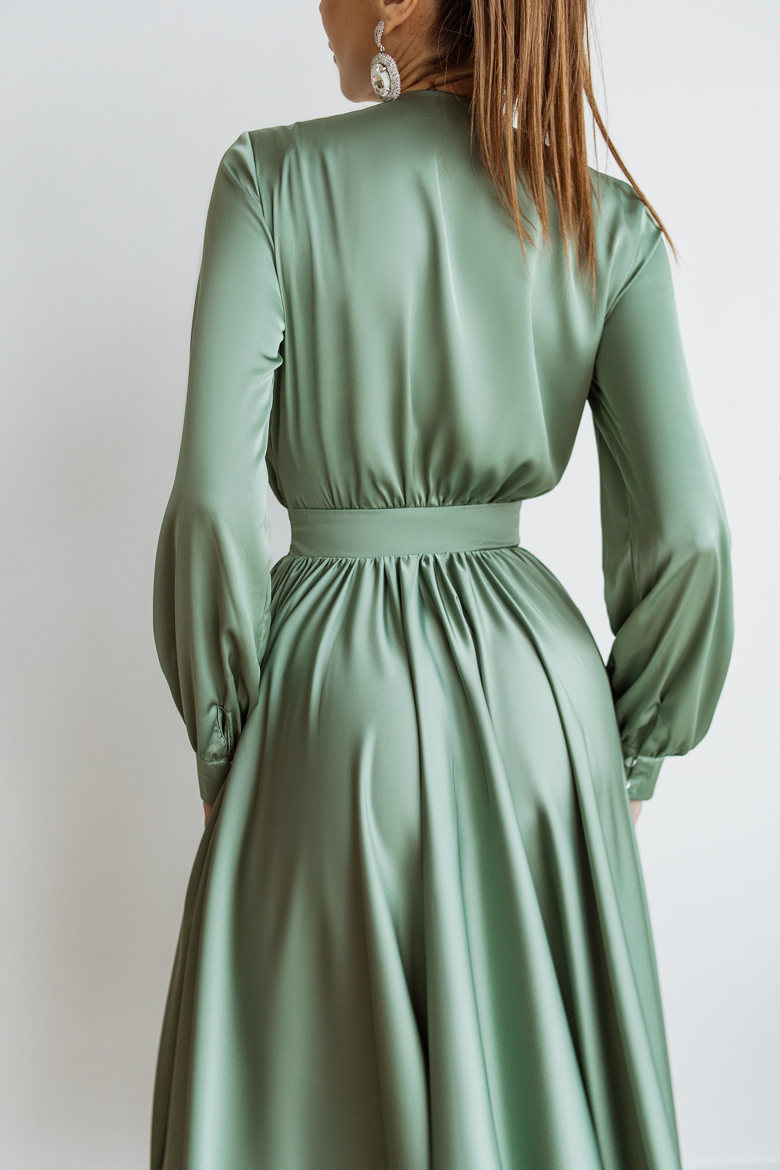 Olive Silk Long Sleeve Maxi Dress – ELAGIA