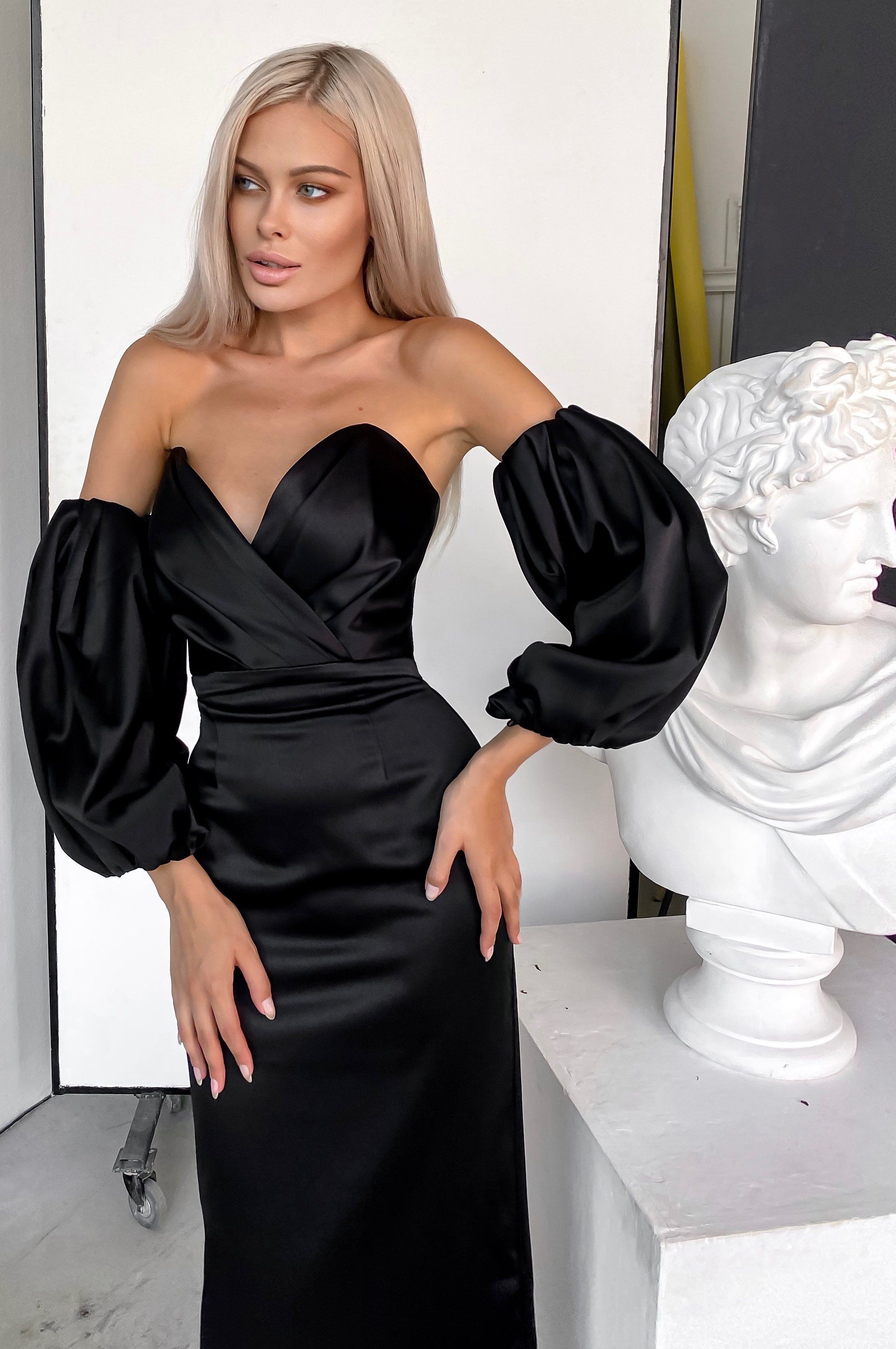 Black Puffed Sleeve Midi Prom Dress