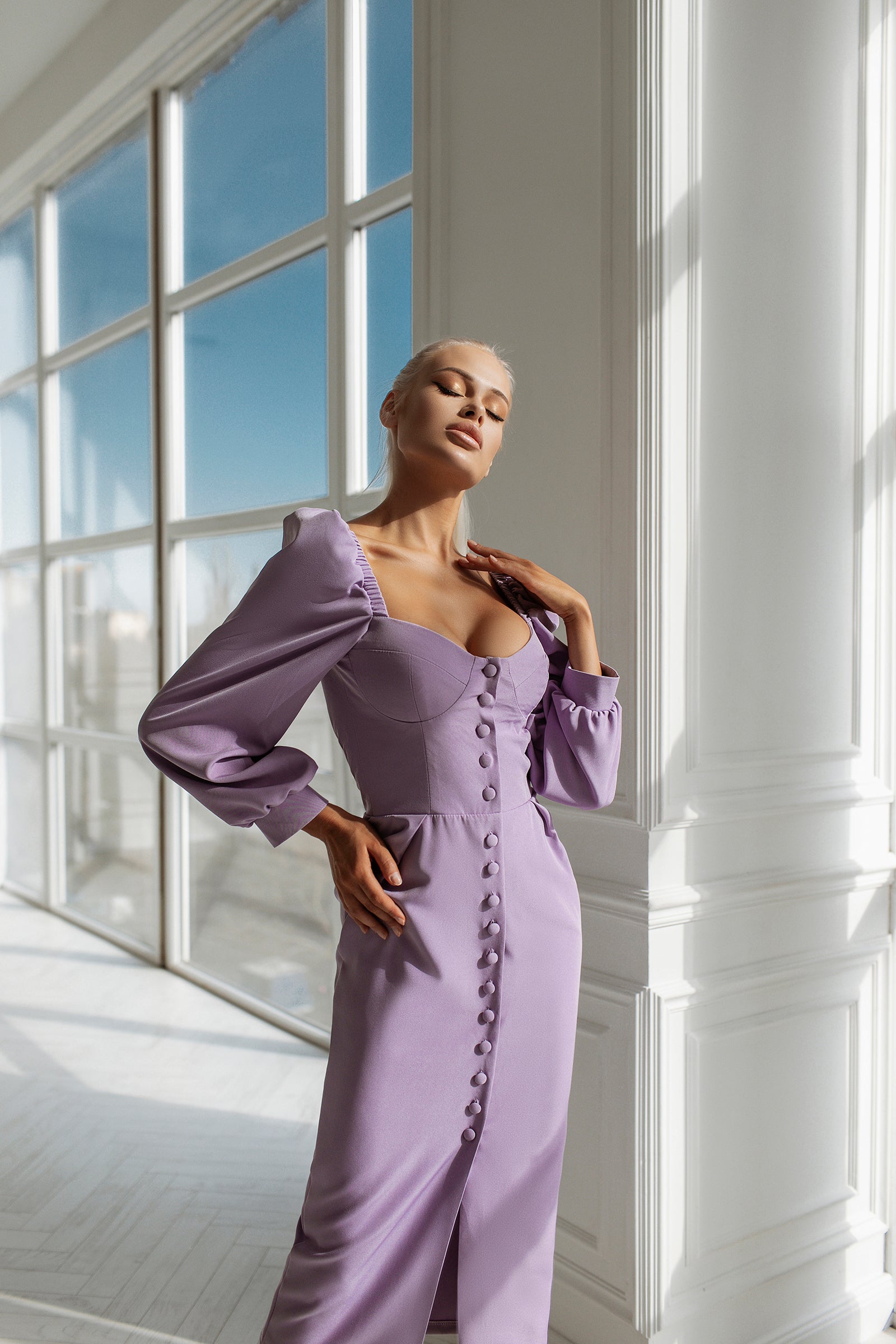 Lavender Sweetheart Puff-Sleeve Midi Dress