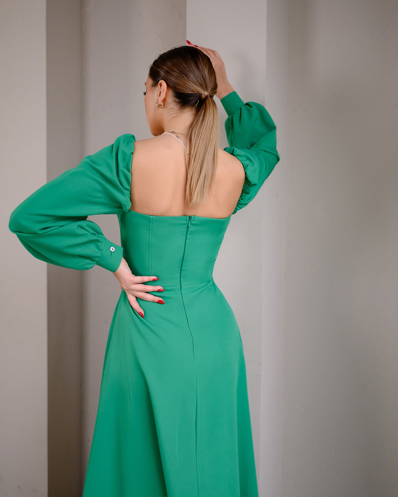 Emerald Puff-Sleeve Midi Dress
