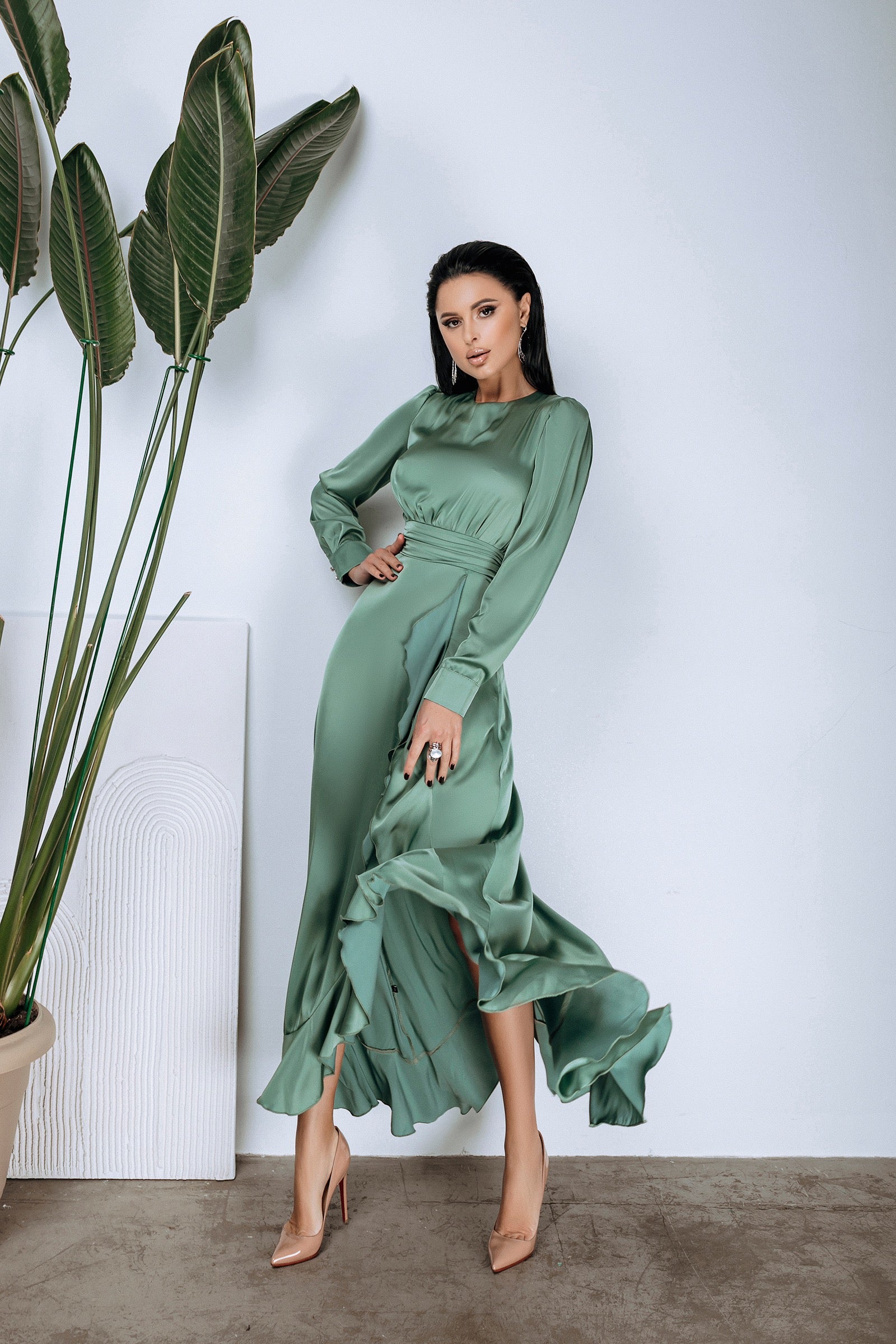 Green Thigh-Slit Maxi Dress